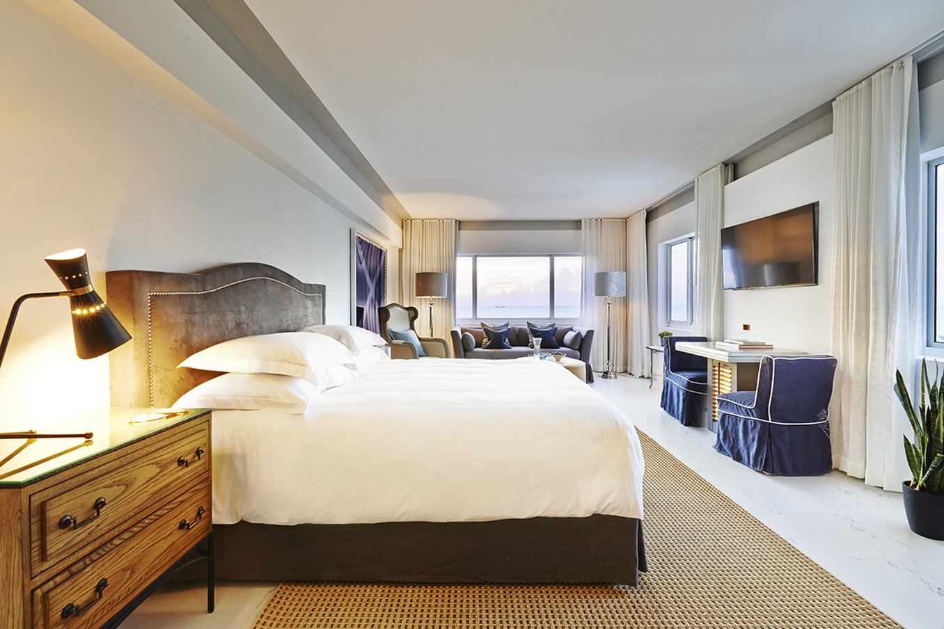 Nautilus Sonesta Miami Beach by null