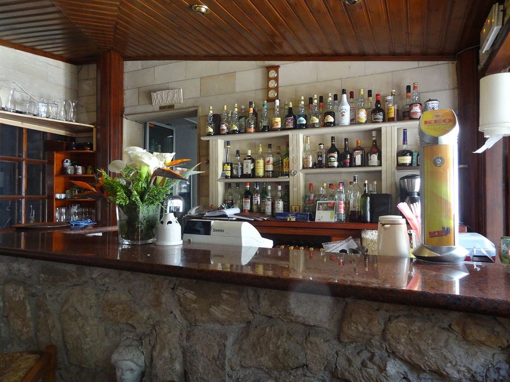 Kiniras Traditional Hotel & Restaurant by null