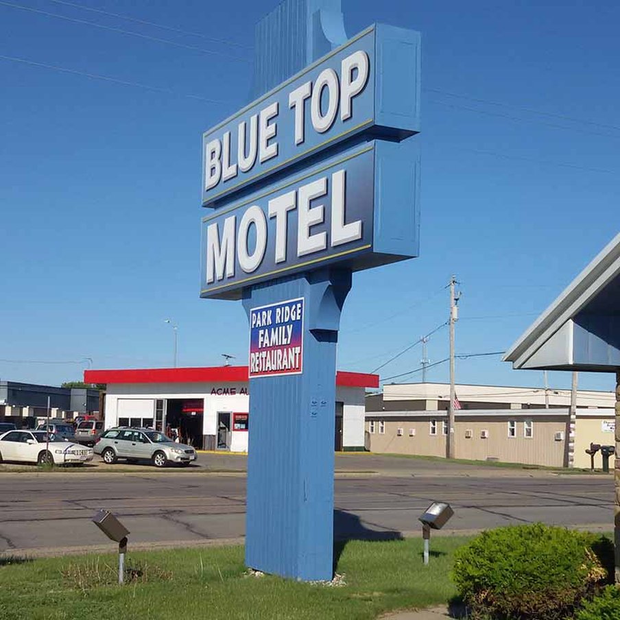 Hotel Blue Top Inn, Stevens Point image