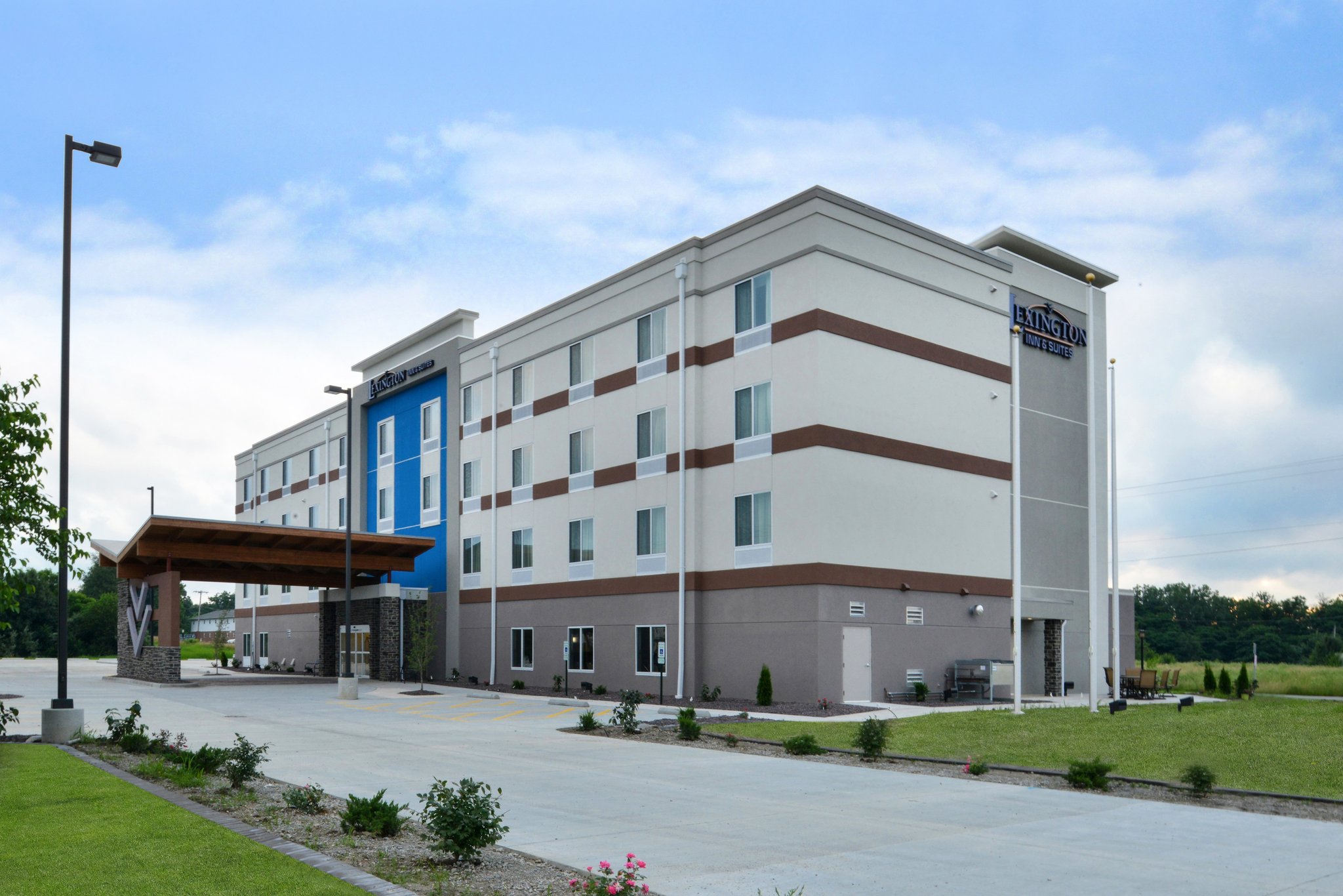 Holiday Inn Express & Suites Effingham, an IHG Hotel image