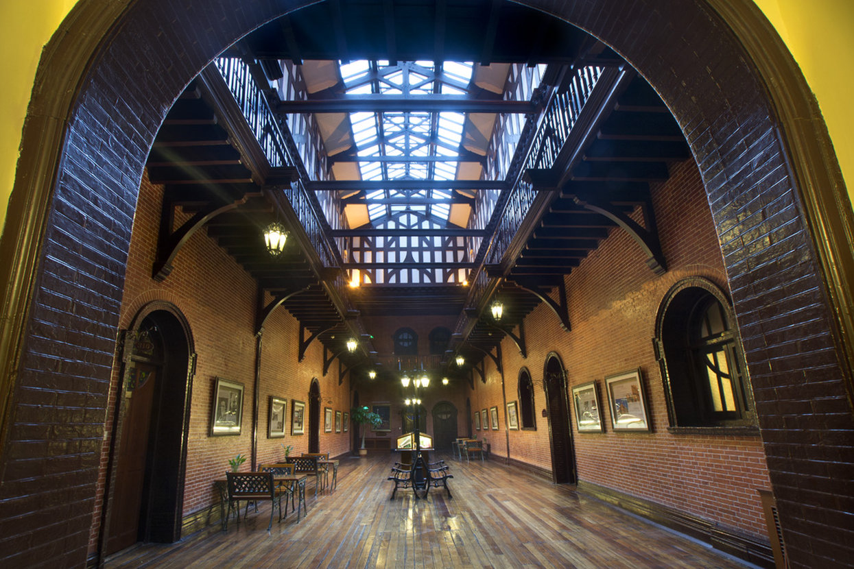 Astor House Hotel by null