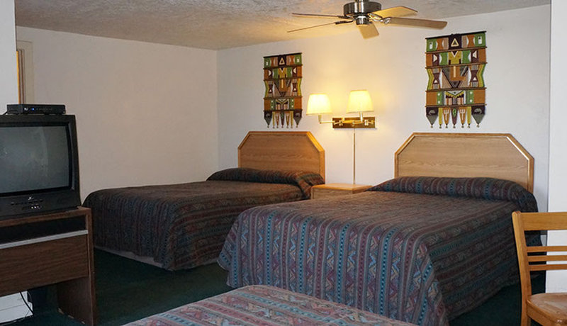 Marianna Inn Panguitch by null