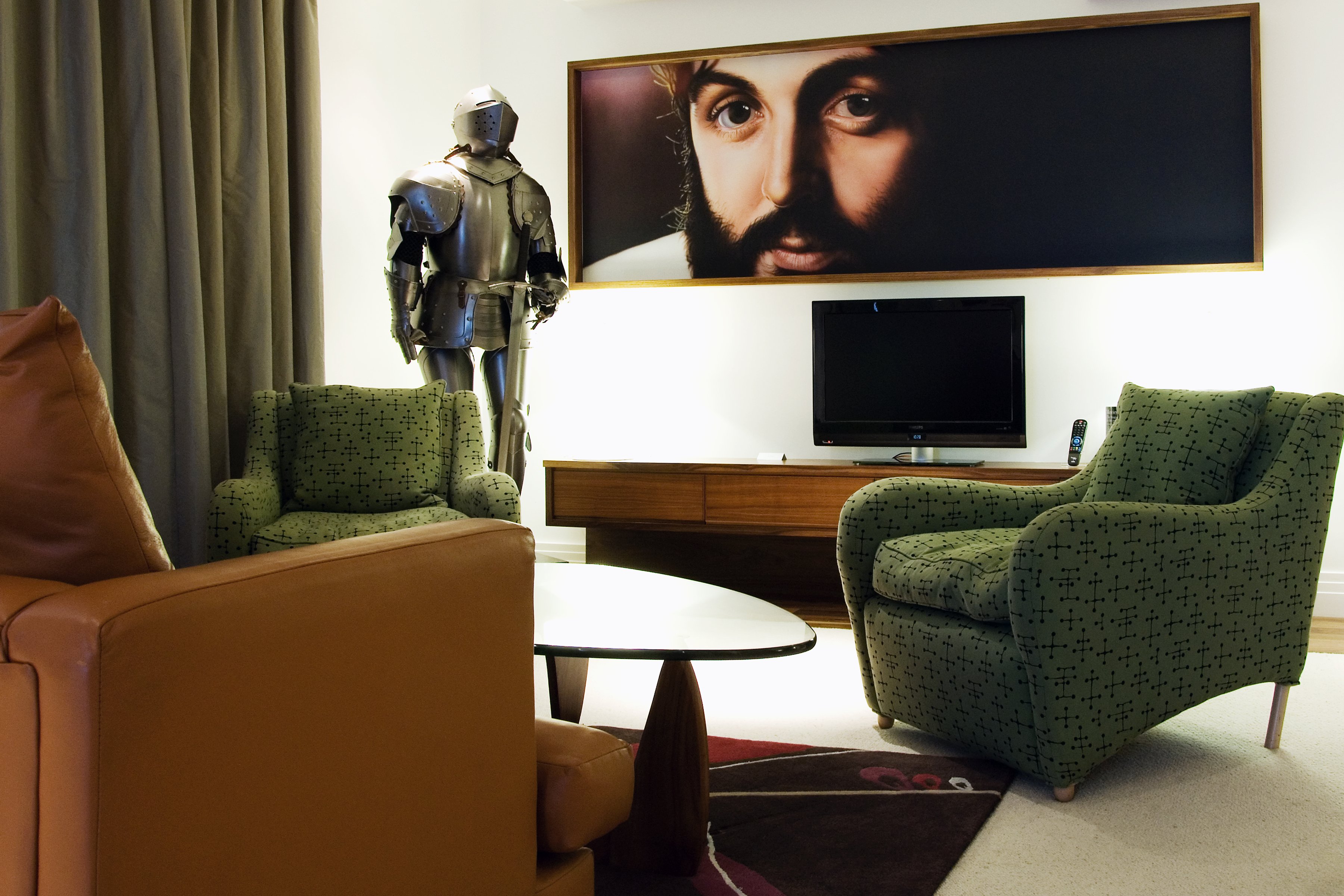 Hard Days Night Hotel by null