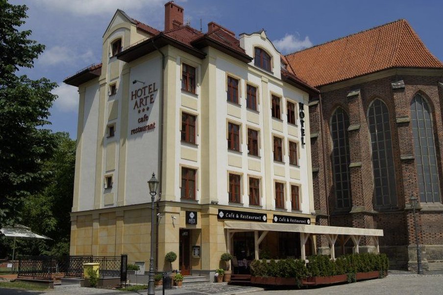 Hotel i Restauracja Arte w Brzegu image