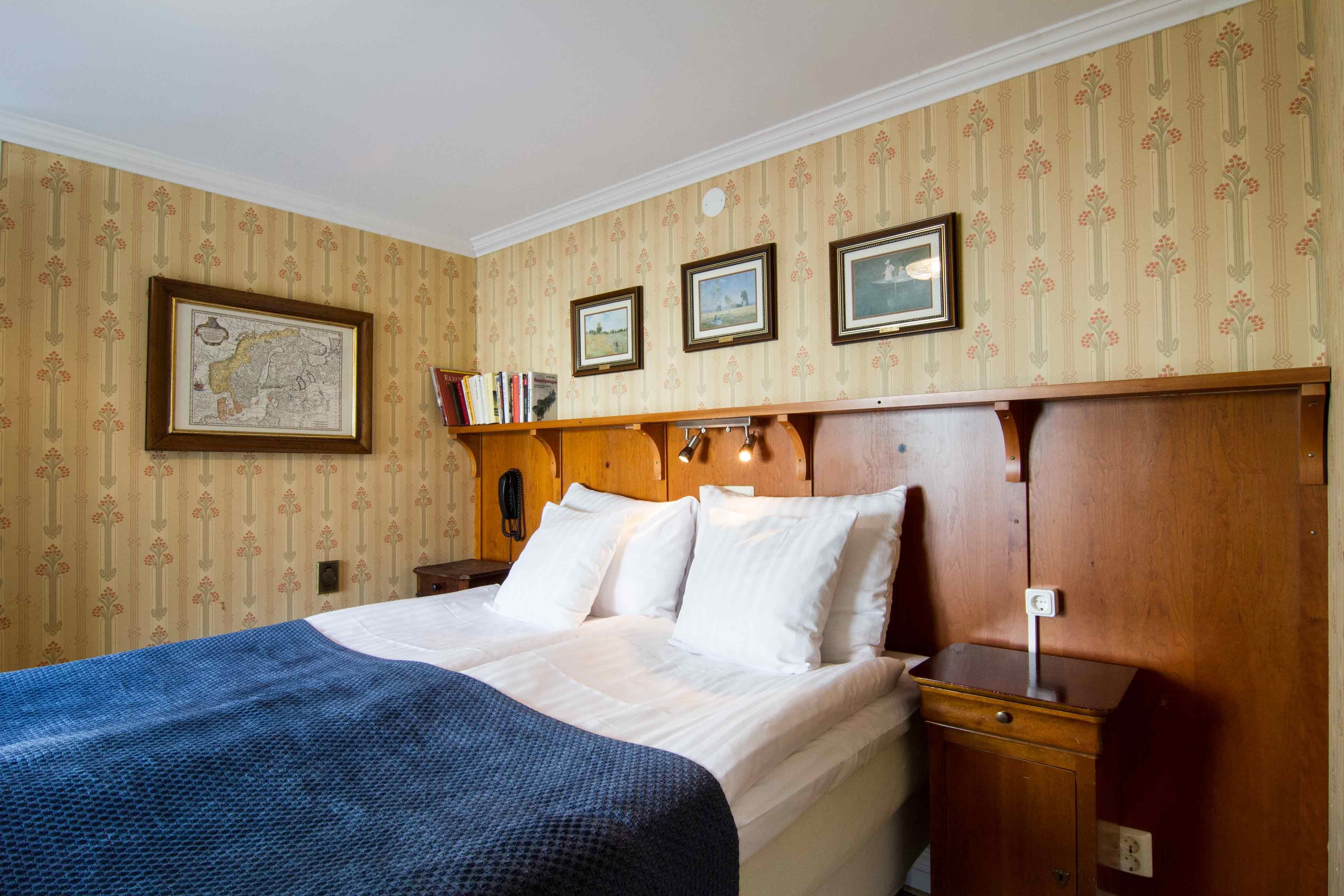 Mayfair Hotel Tunneln by null