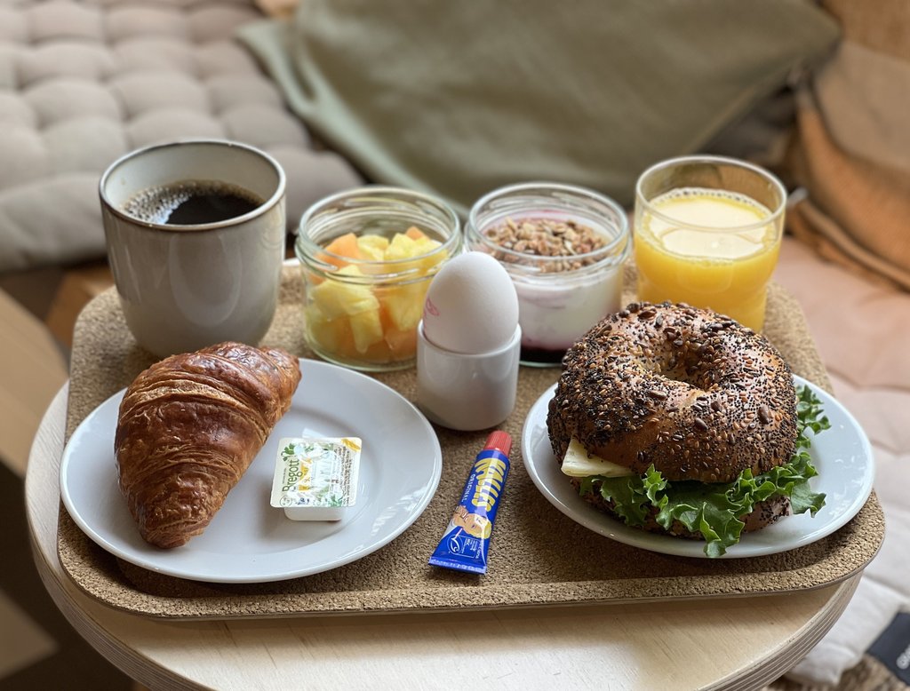 Hotel With Urban Deli photo 5