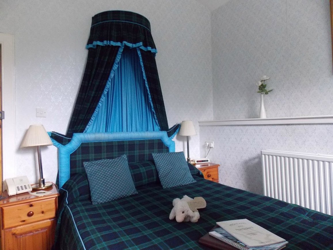 Atholl Arms Hotel by null
