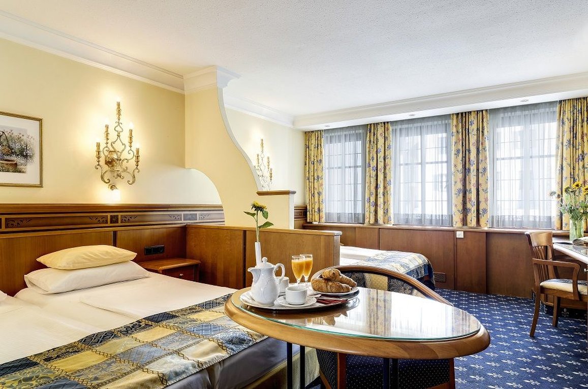 Hotel Mondschein by null