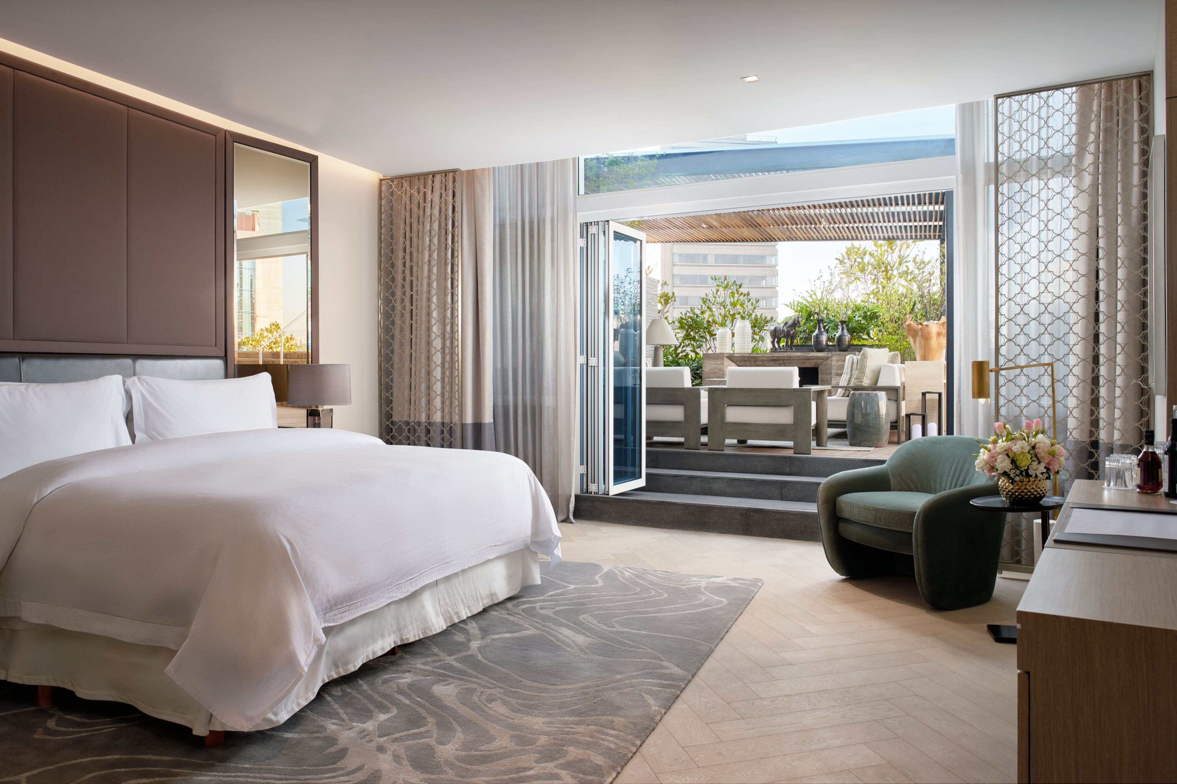 The St. Regis by null