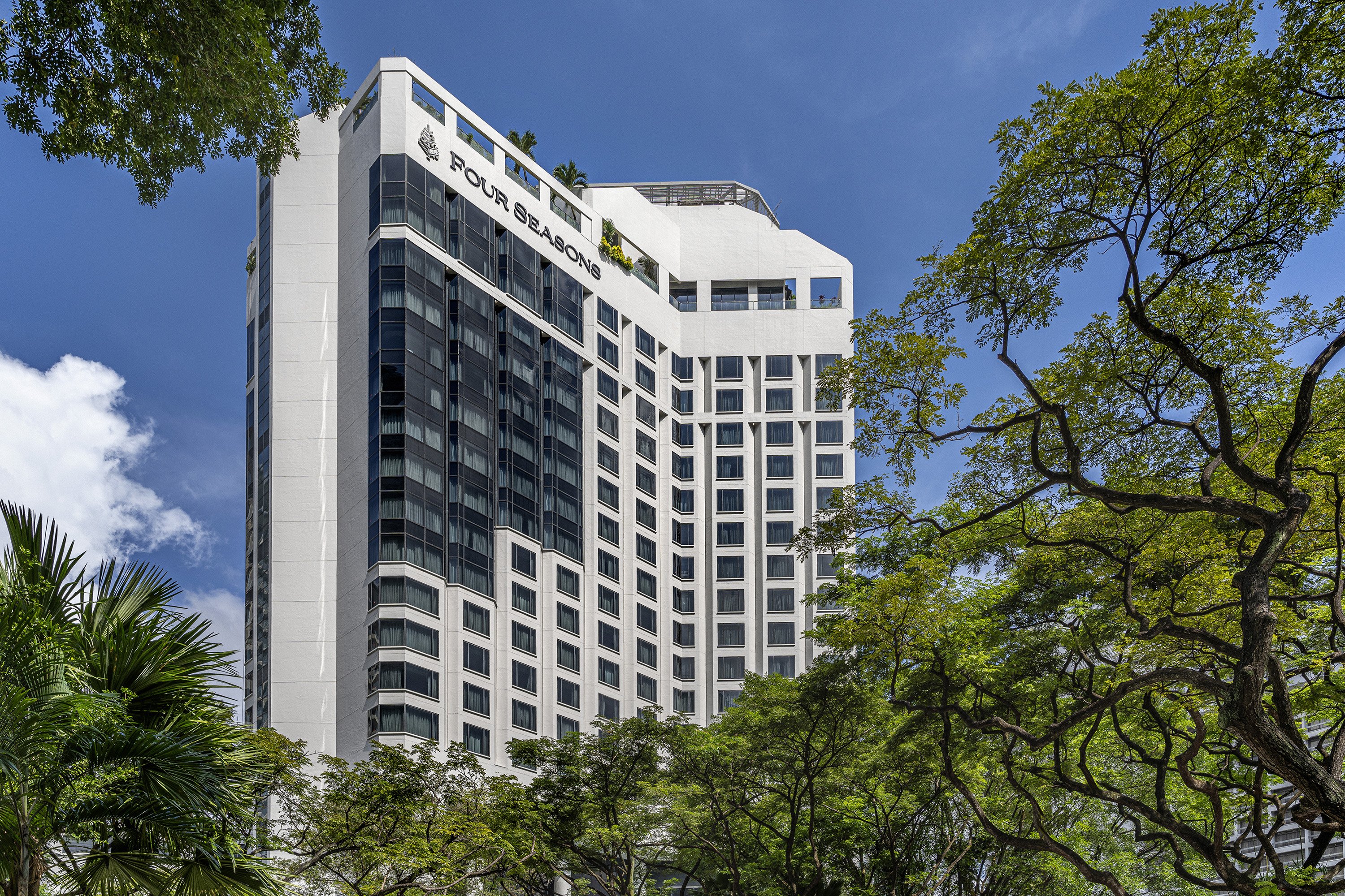Four Seasons Hotel Singapore by null