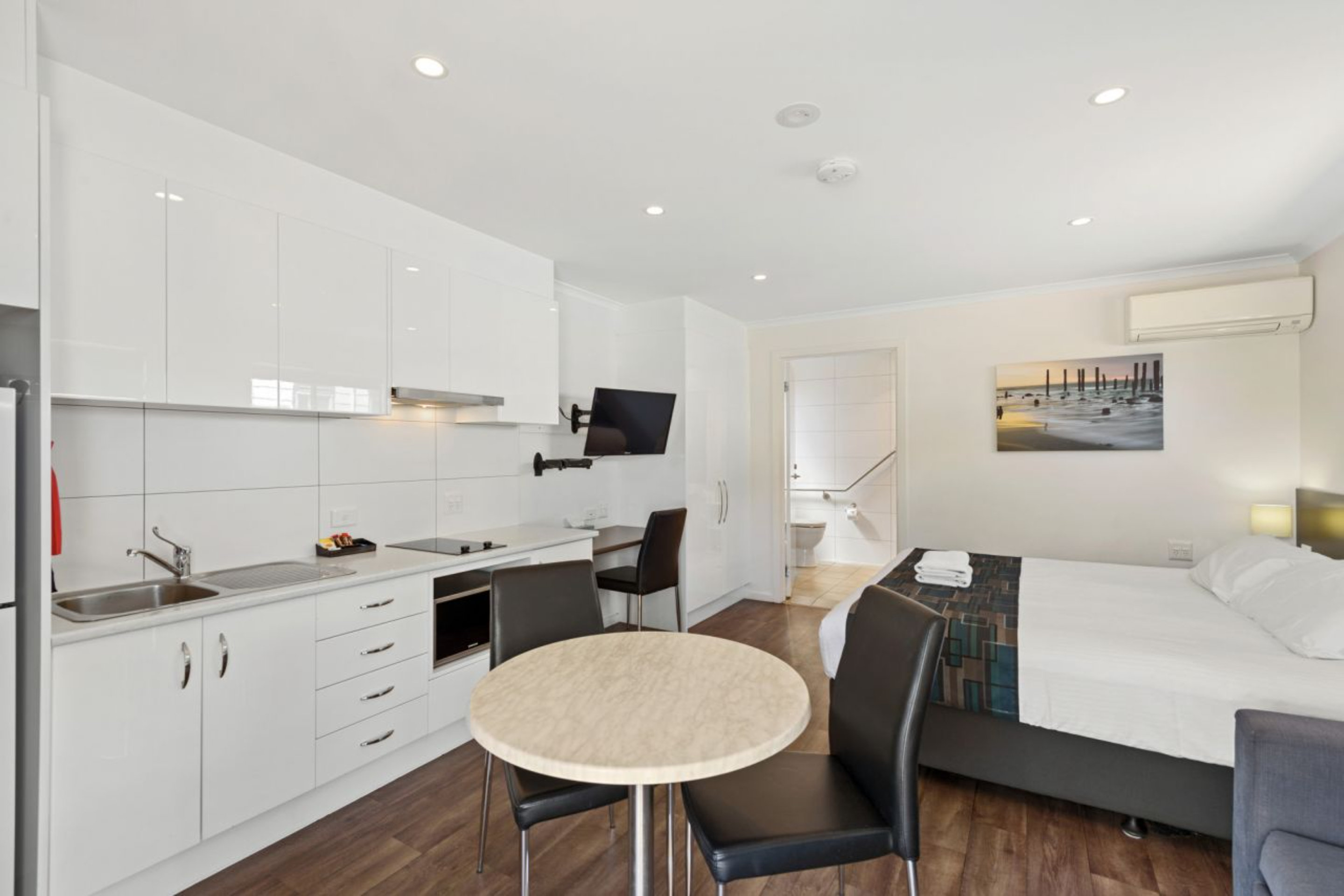 Discovery Parks - Adelaide Beachfront by null