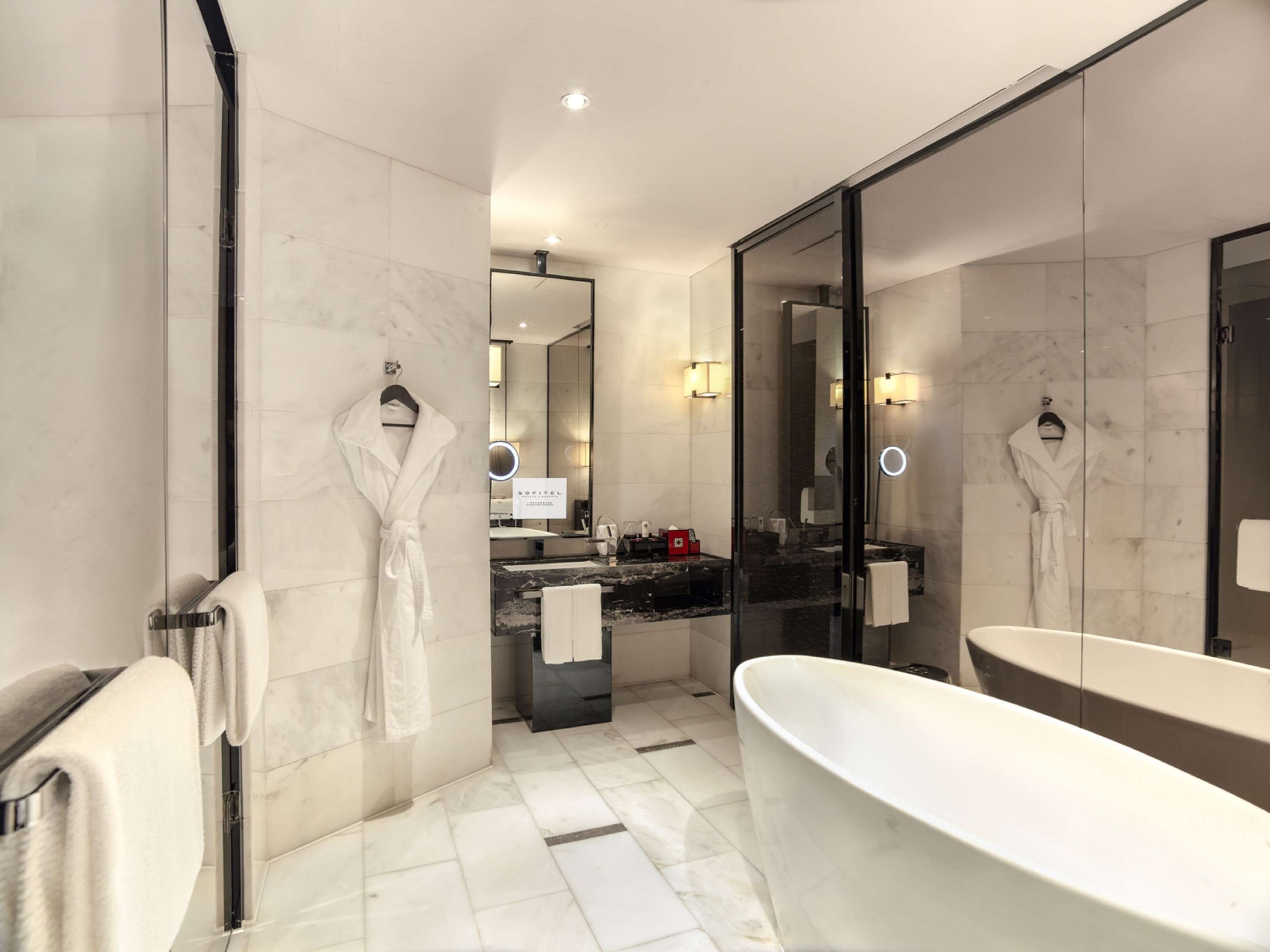 Hotel Sofitel Guangzhou Sunrich by null