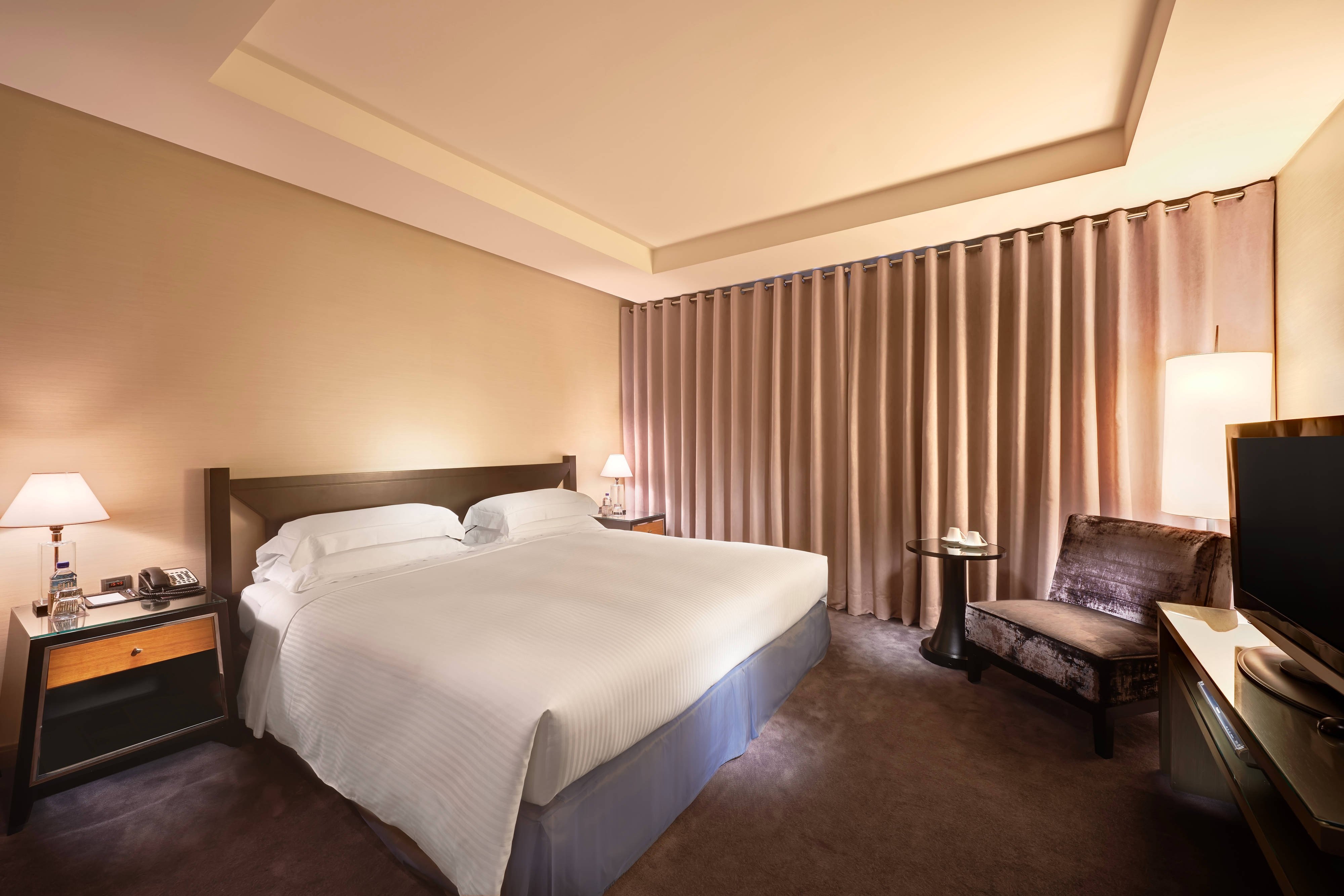Sheraton Grand Taipei Hotel by null