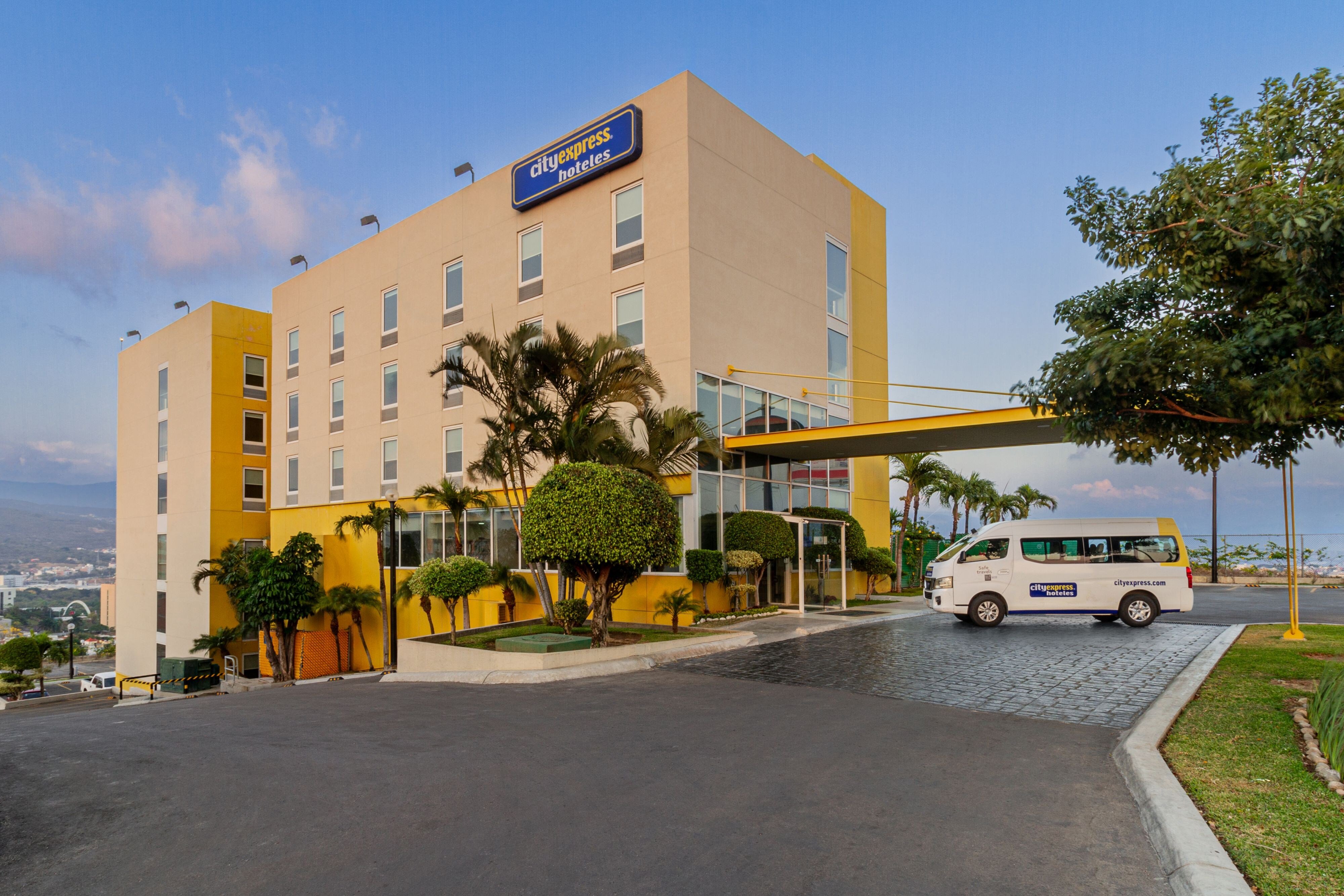 City Express by Marriott Tuxtla Gutierrez image