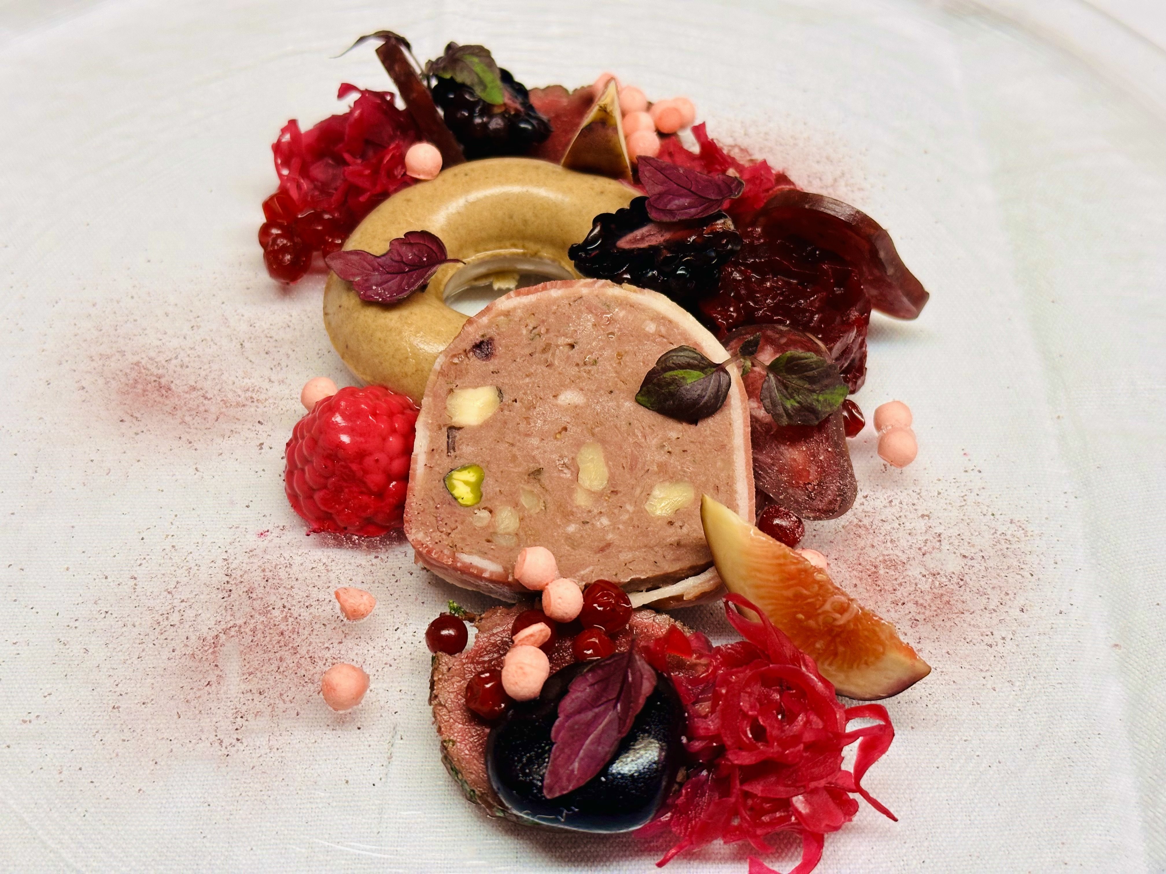 Schlosshotel Restaurant Chastè by null