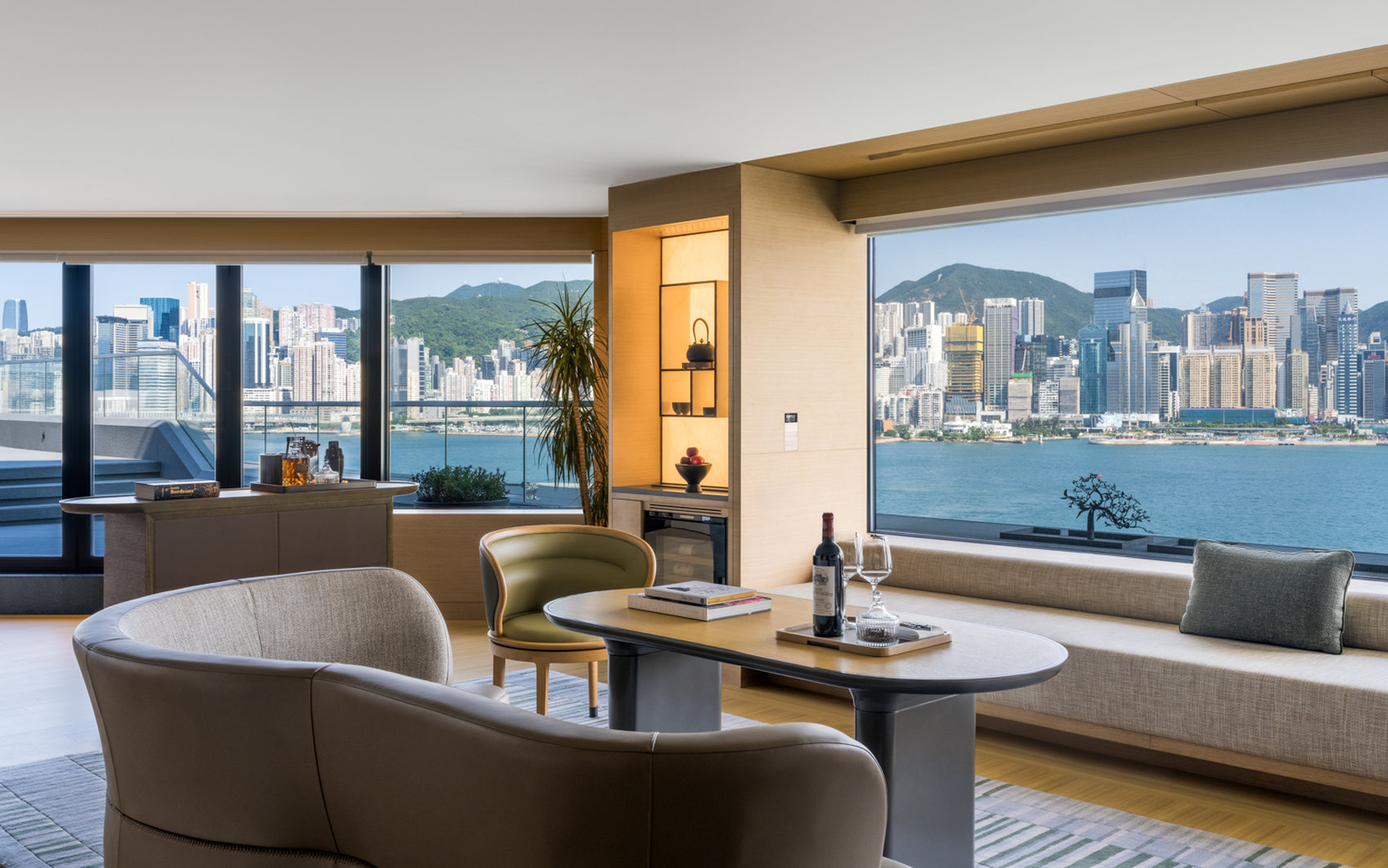 Regent Hong Kong - 5-Star Luxury Hotels by null