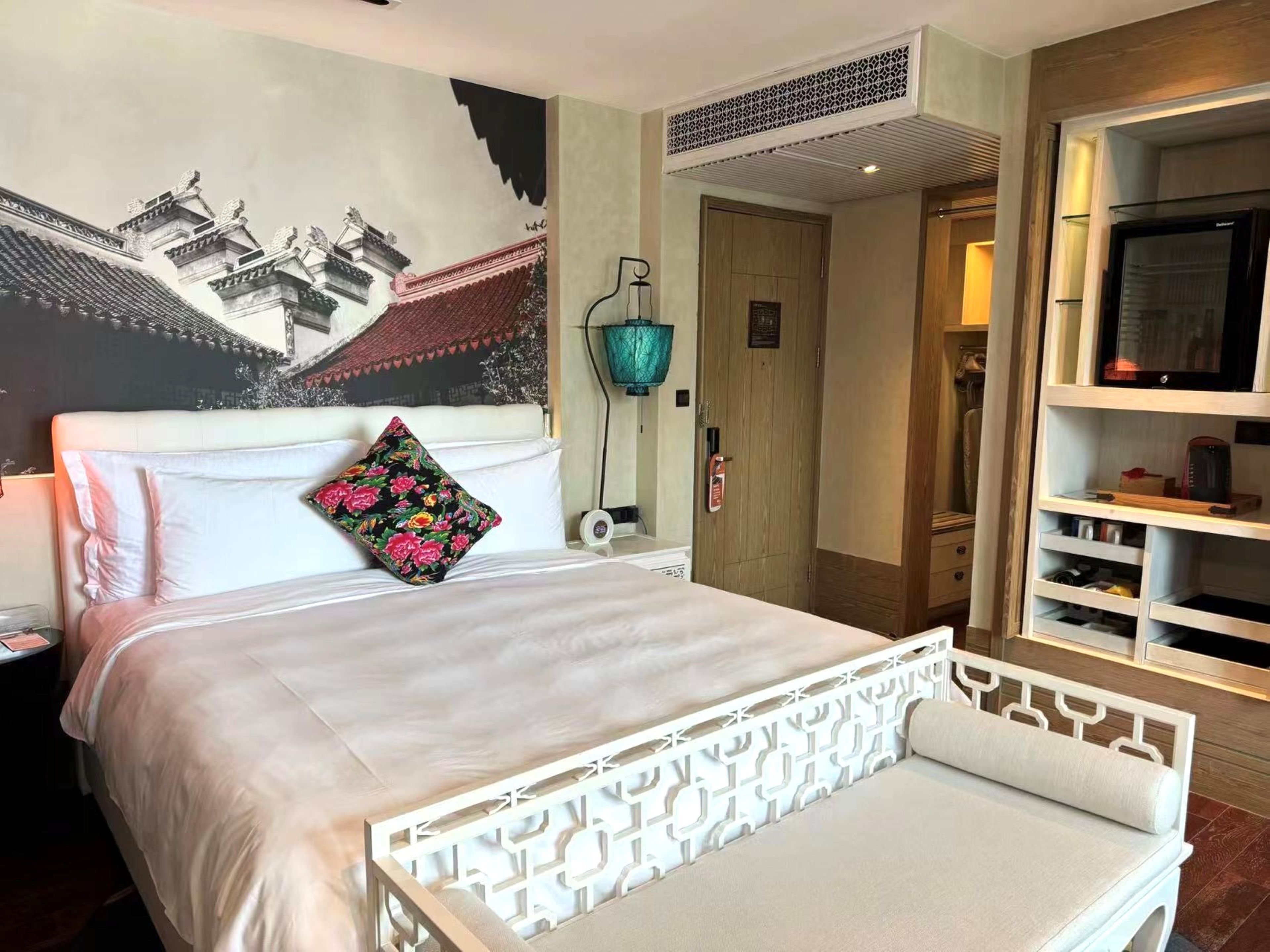 Hotel Indigo Shanghai on The Bund by null