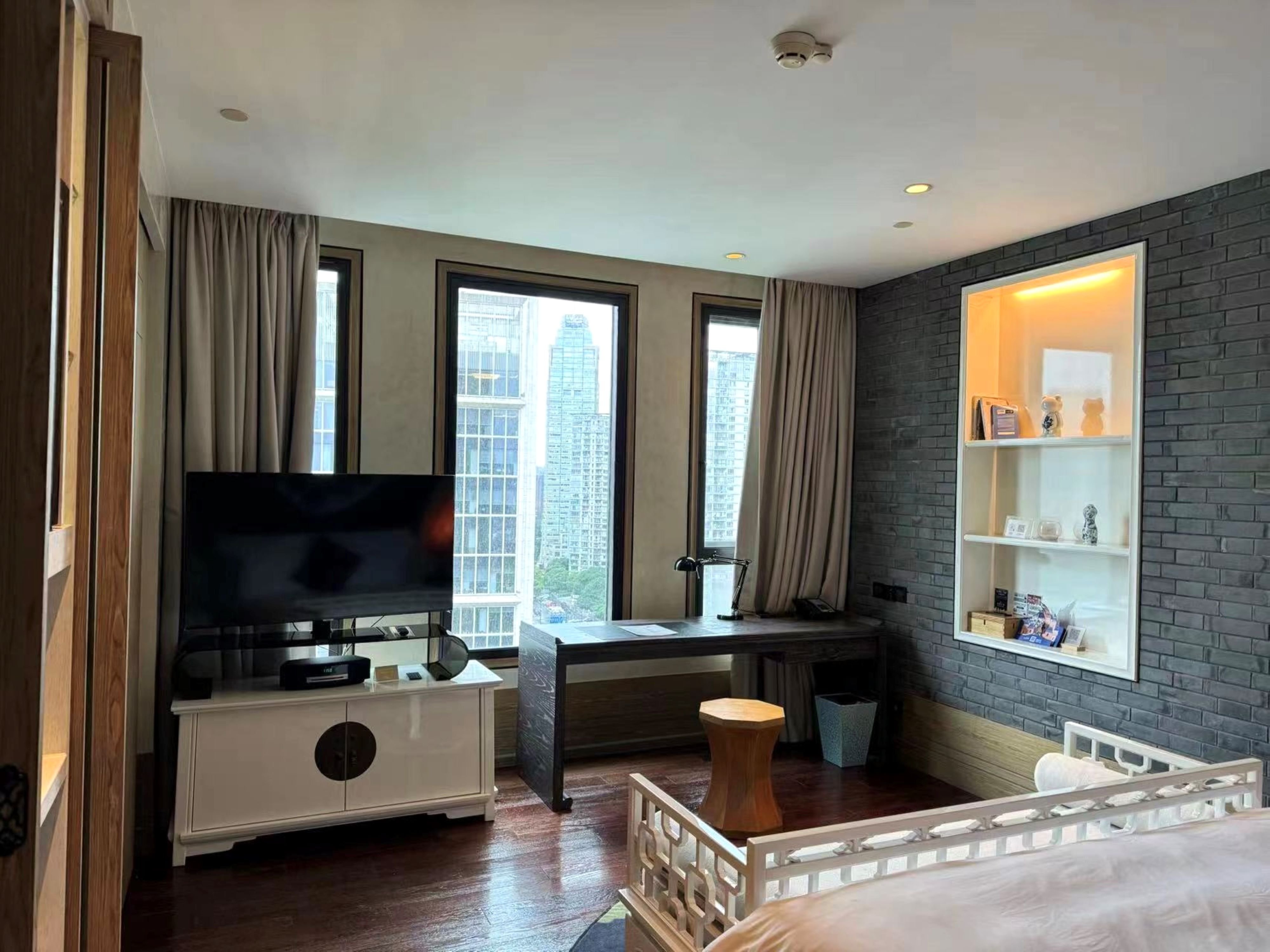 Hotel Indigo Shanghai on The Bund by null