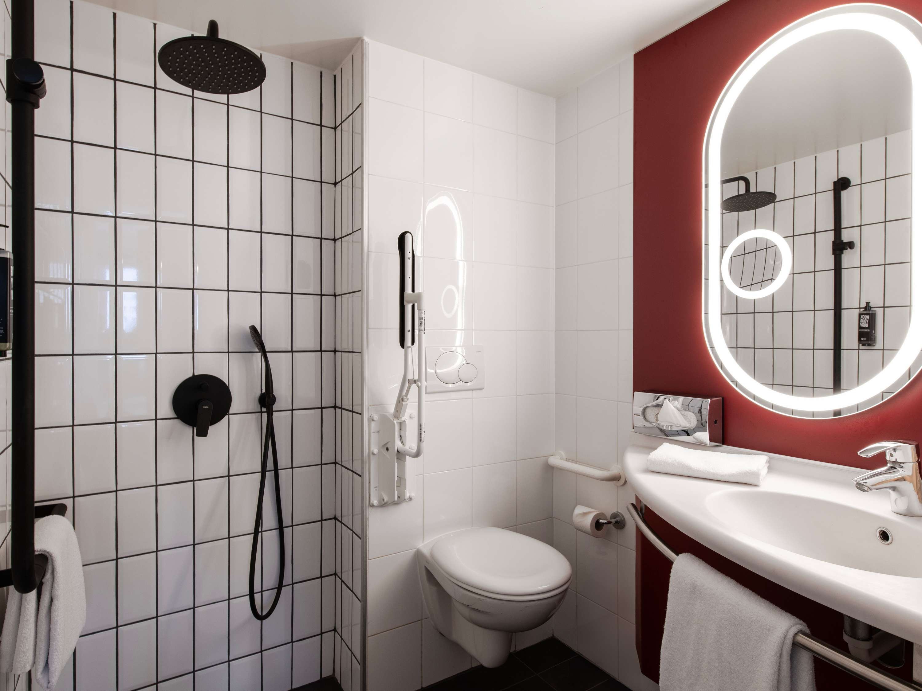 ibis Lausanne Centre by null