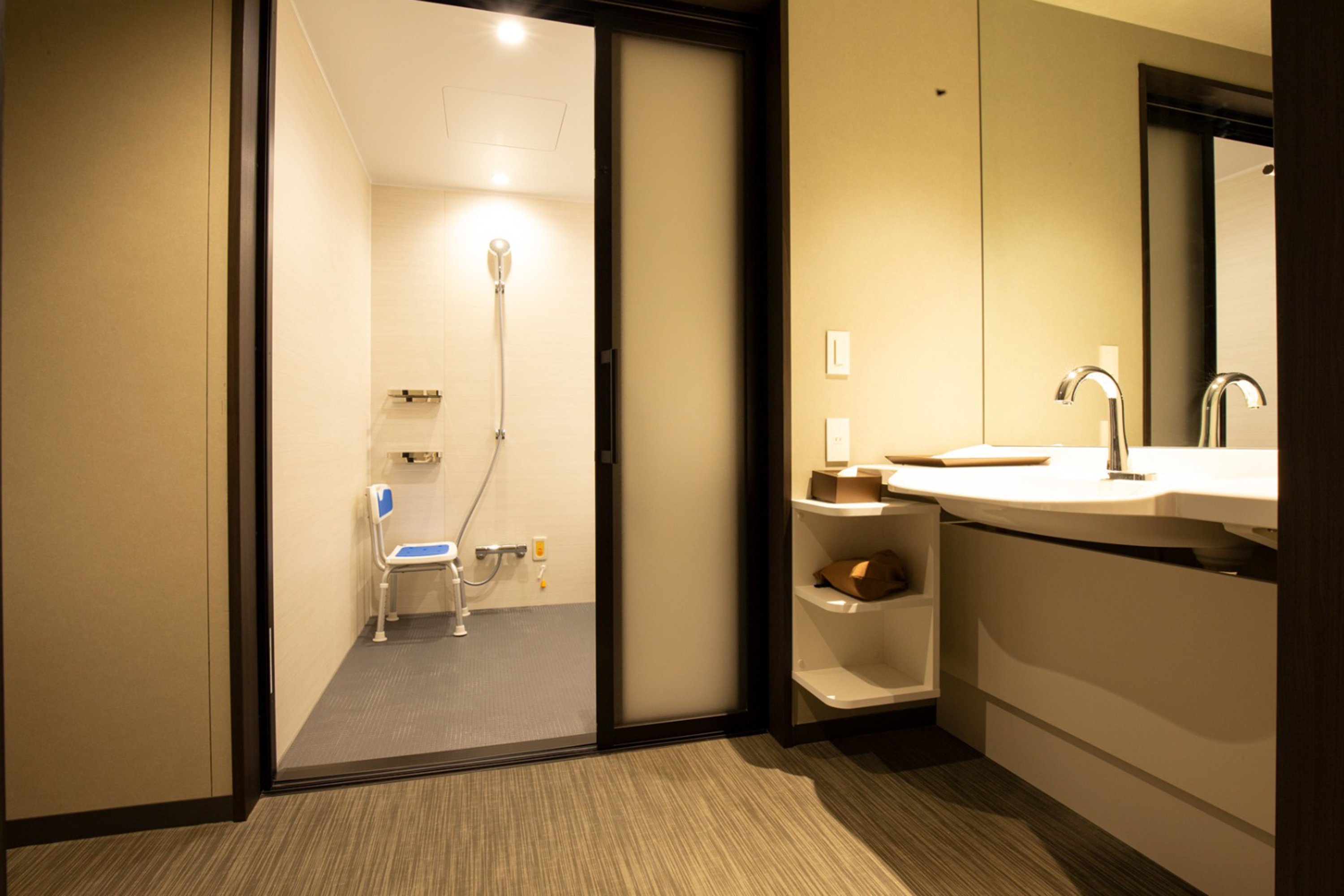 Tokyo Bay Shiomi Prince Hotel by null