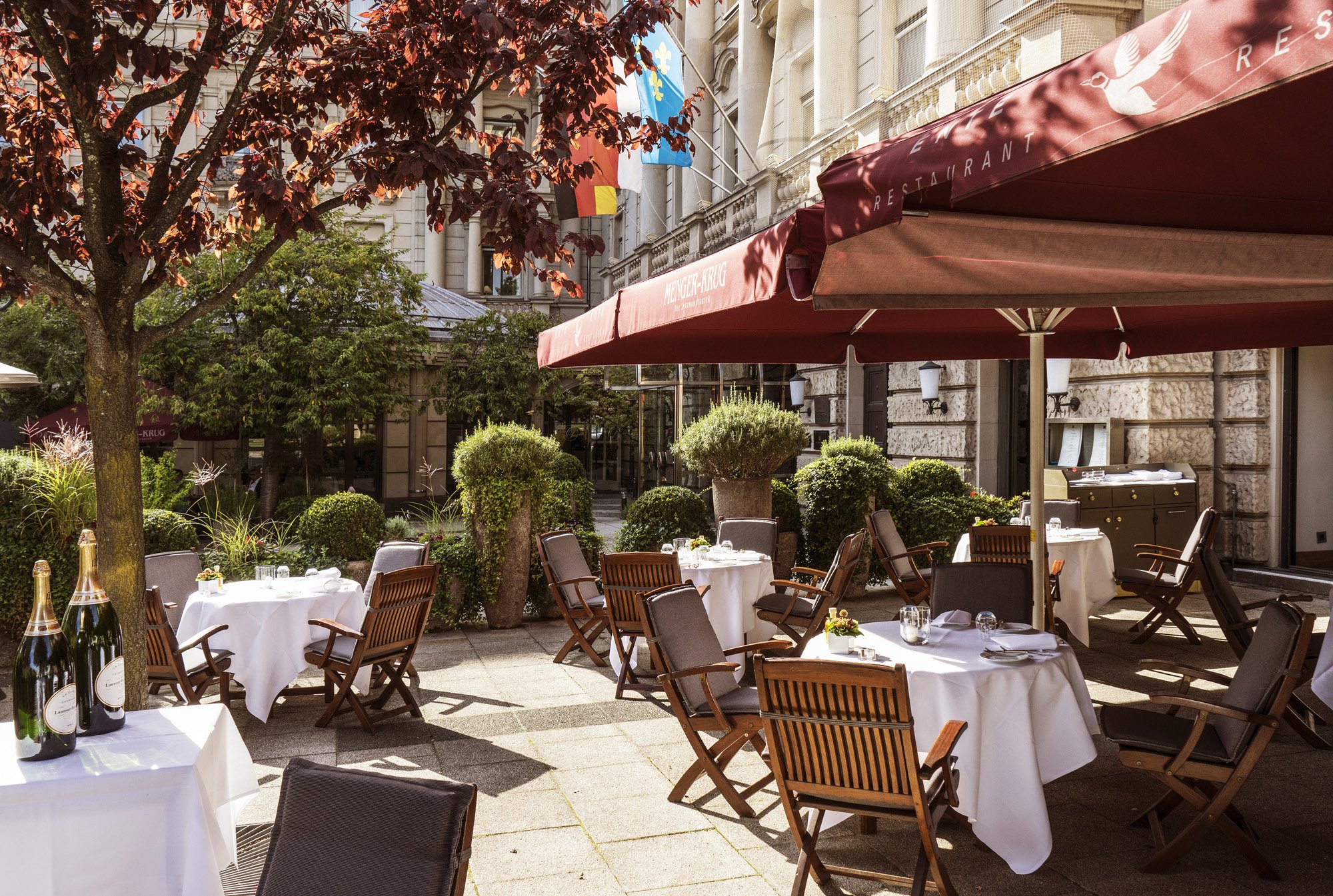 Hotel Nassauer Hof by null