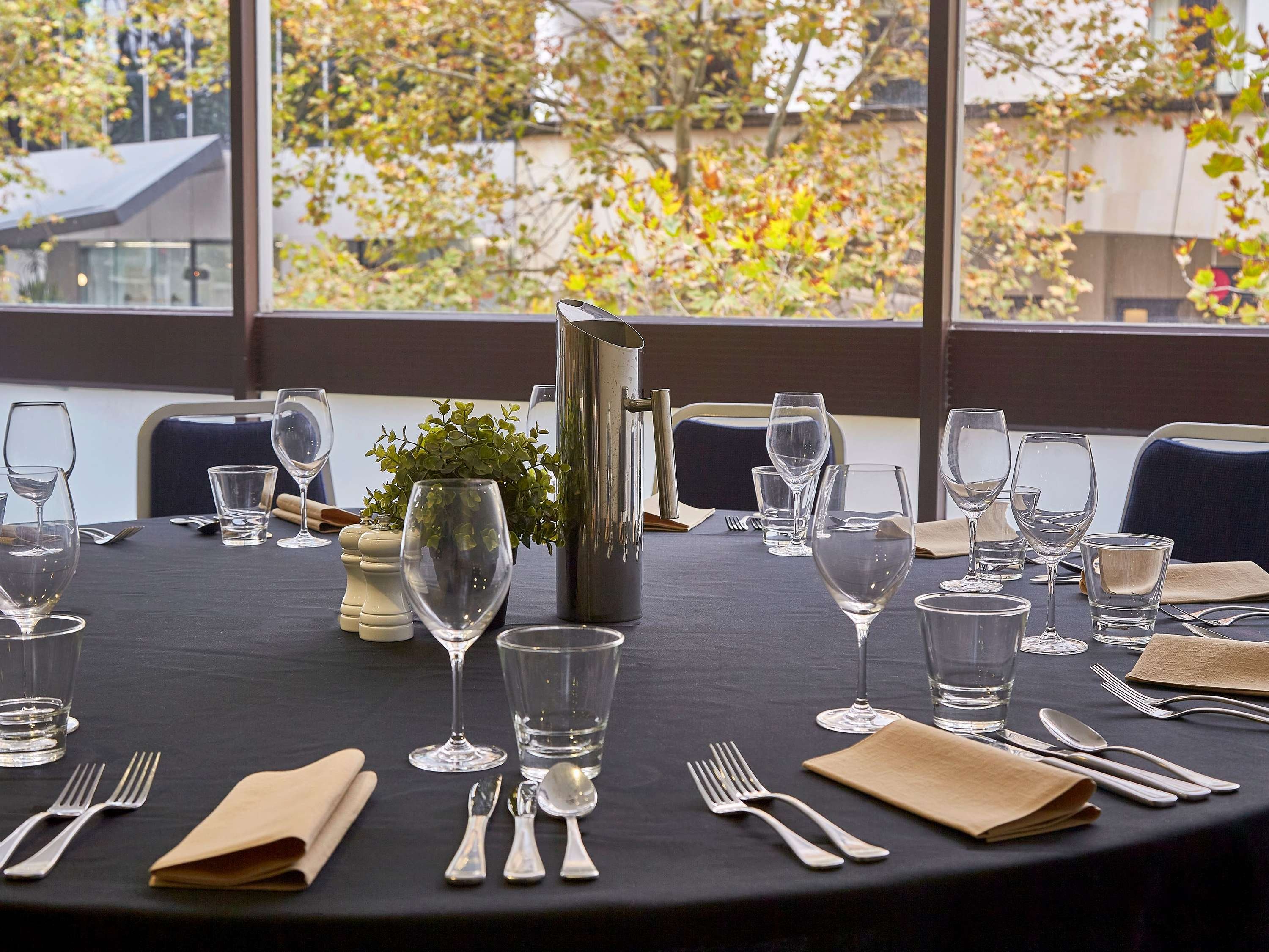 Mercure Perth On Hay by null