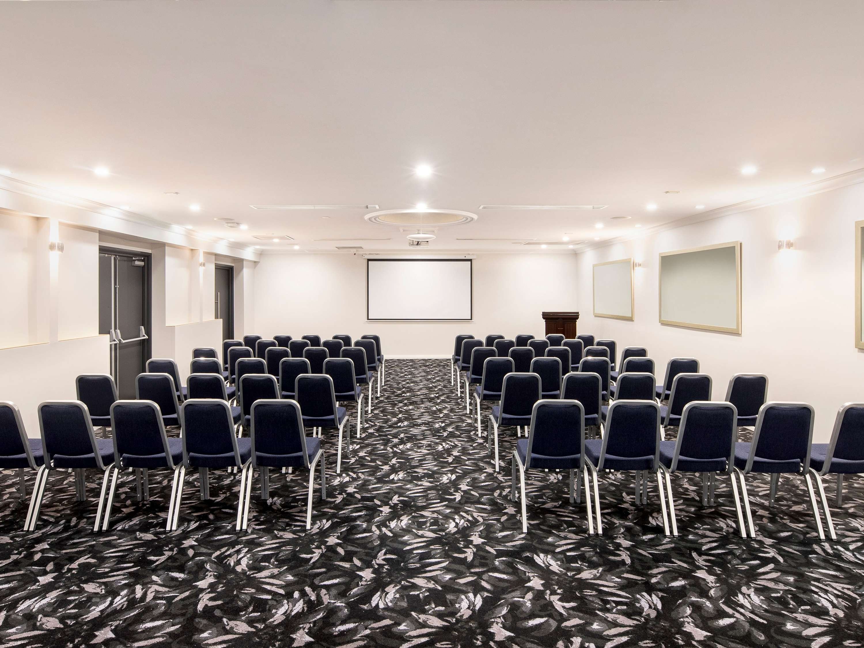 Mercure Perth On Hay by null