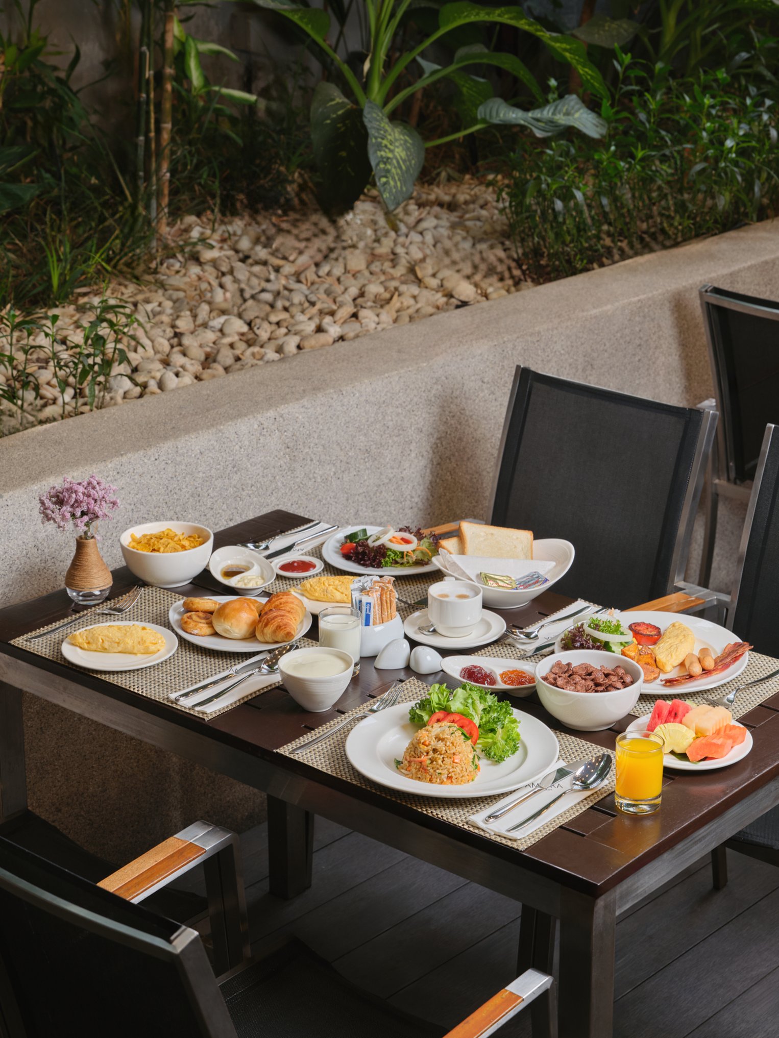 Amara Bangkok Hotel by null