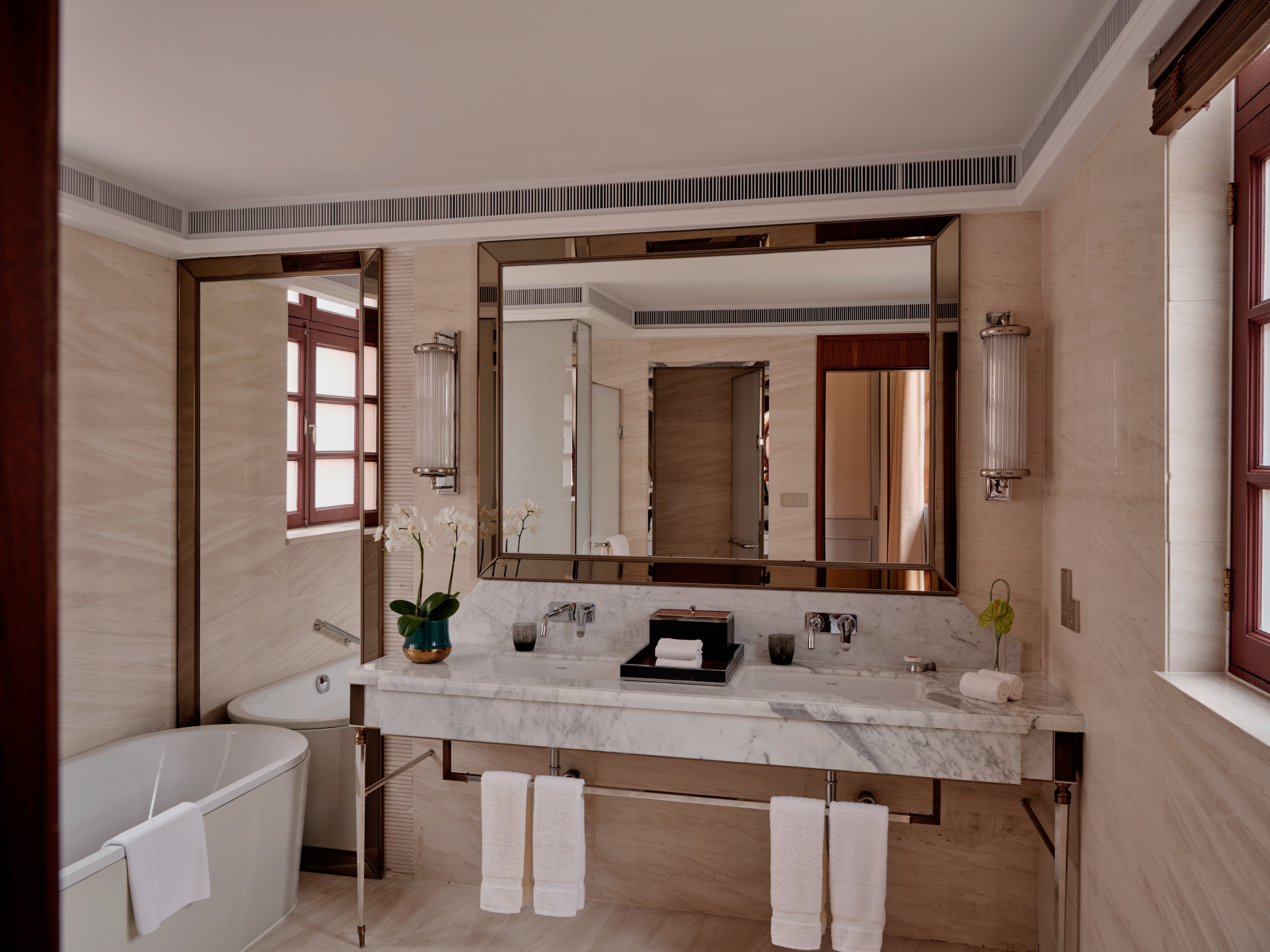 Shanghai Jianyeli Capella Hotel by null