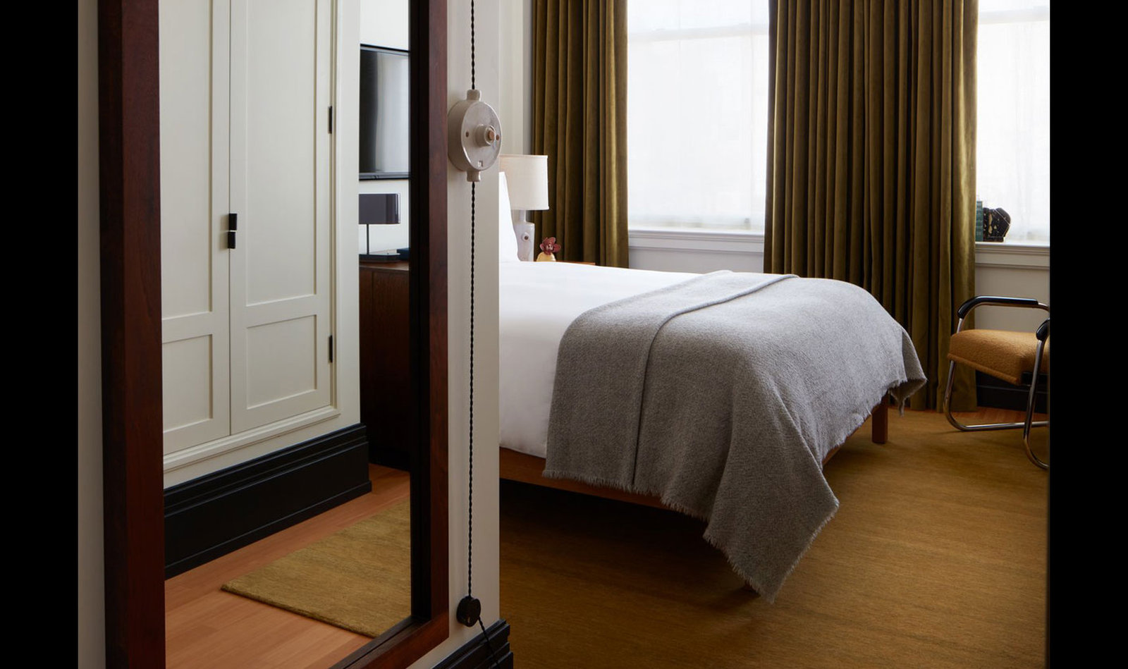 Nine Orchard by null