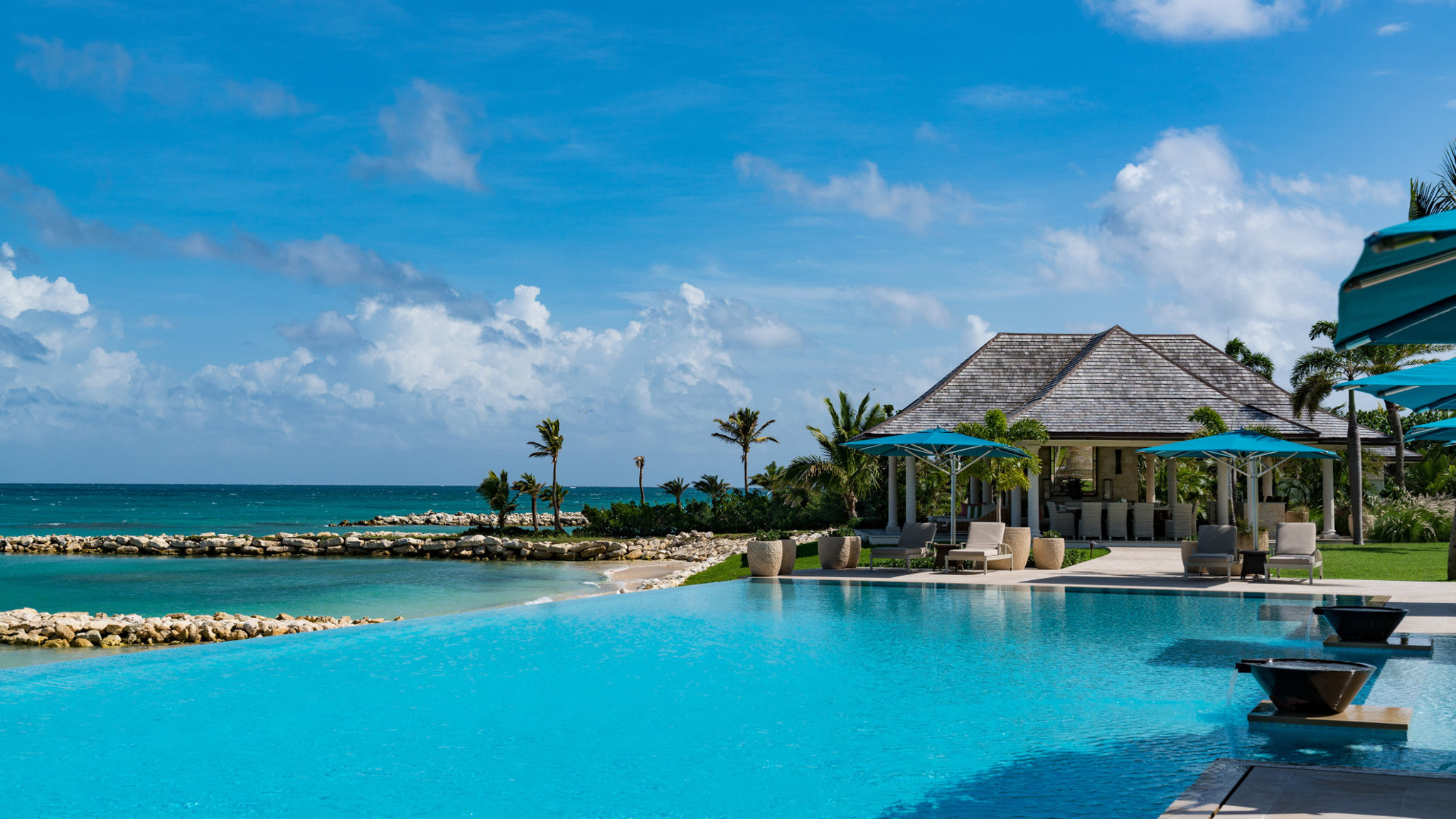 Jumby Bay Island by null