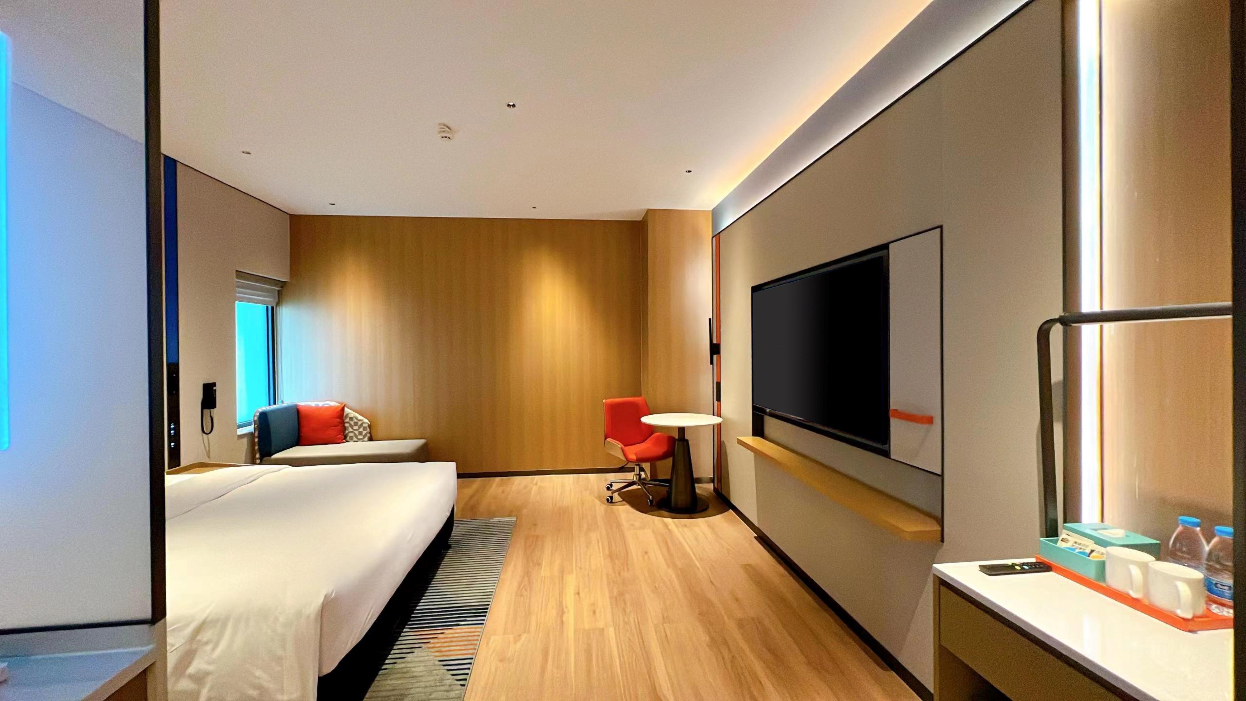 Holiday Inn Express Haikou Xiuying Port, an IHG Hotel photo 2