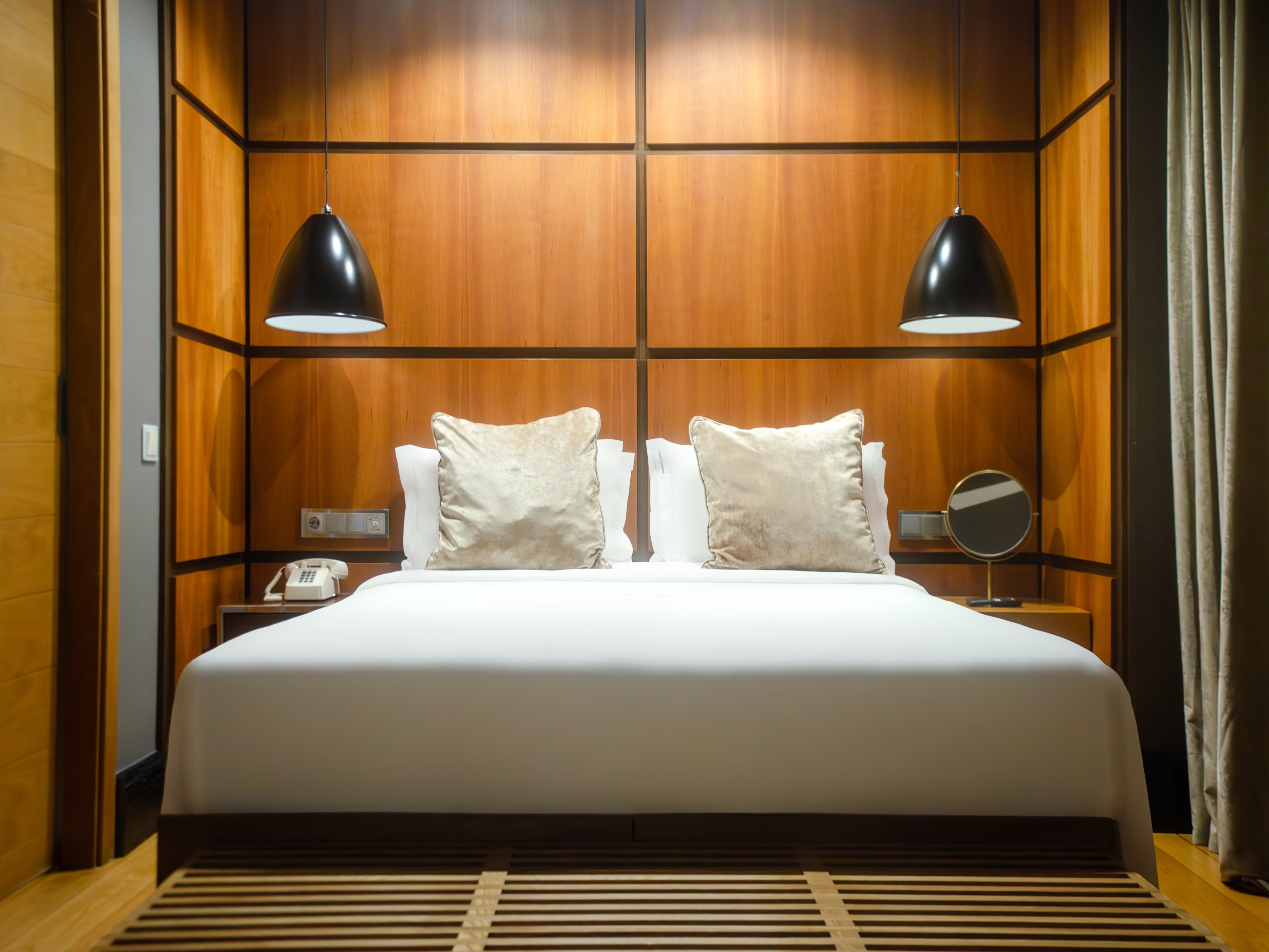 Brown's | Downtown Hotel by null