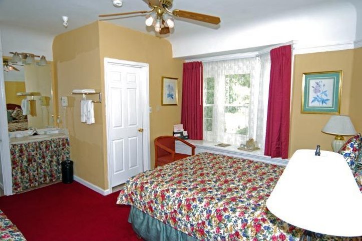 Rose Garden Inn by null
