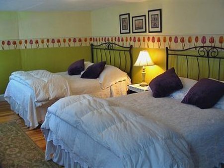 Monadnock Inn by null