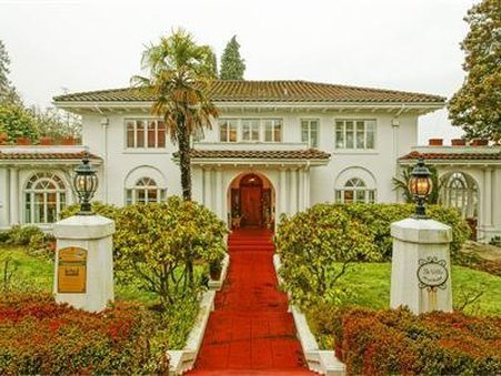 The Villa Bed and Breakfast image