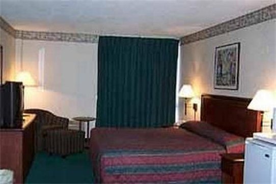 Silver Beach Hotel by null