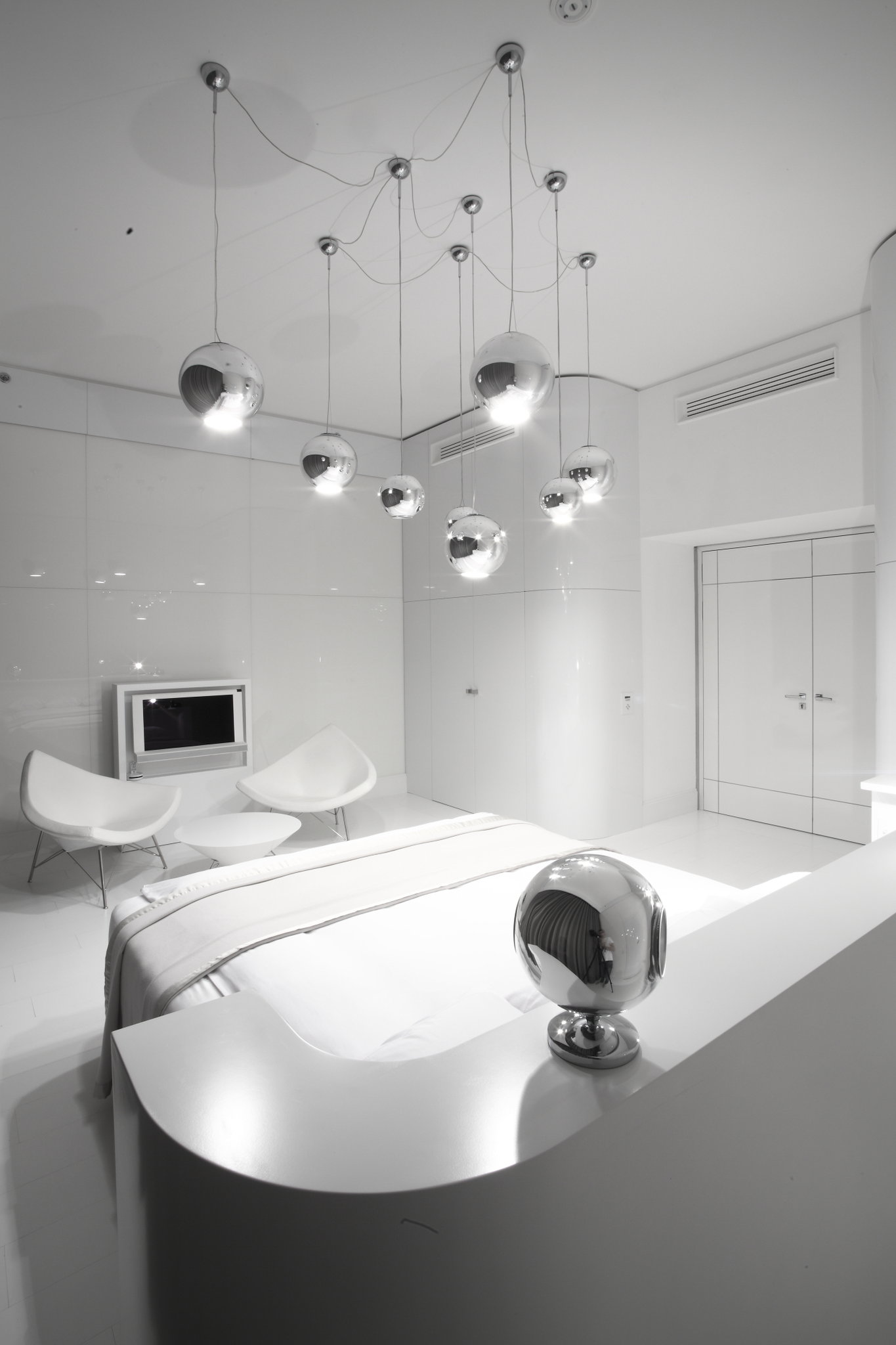 Blow Up Hall 5050 by null
