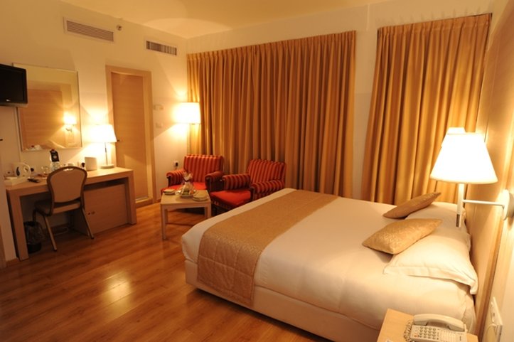 Legacy Hotel. by null
