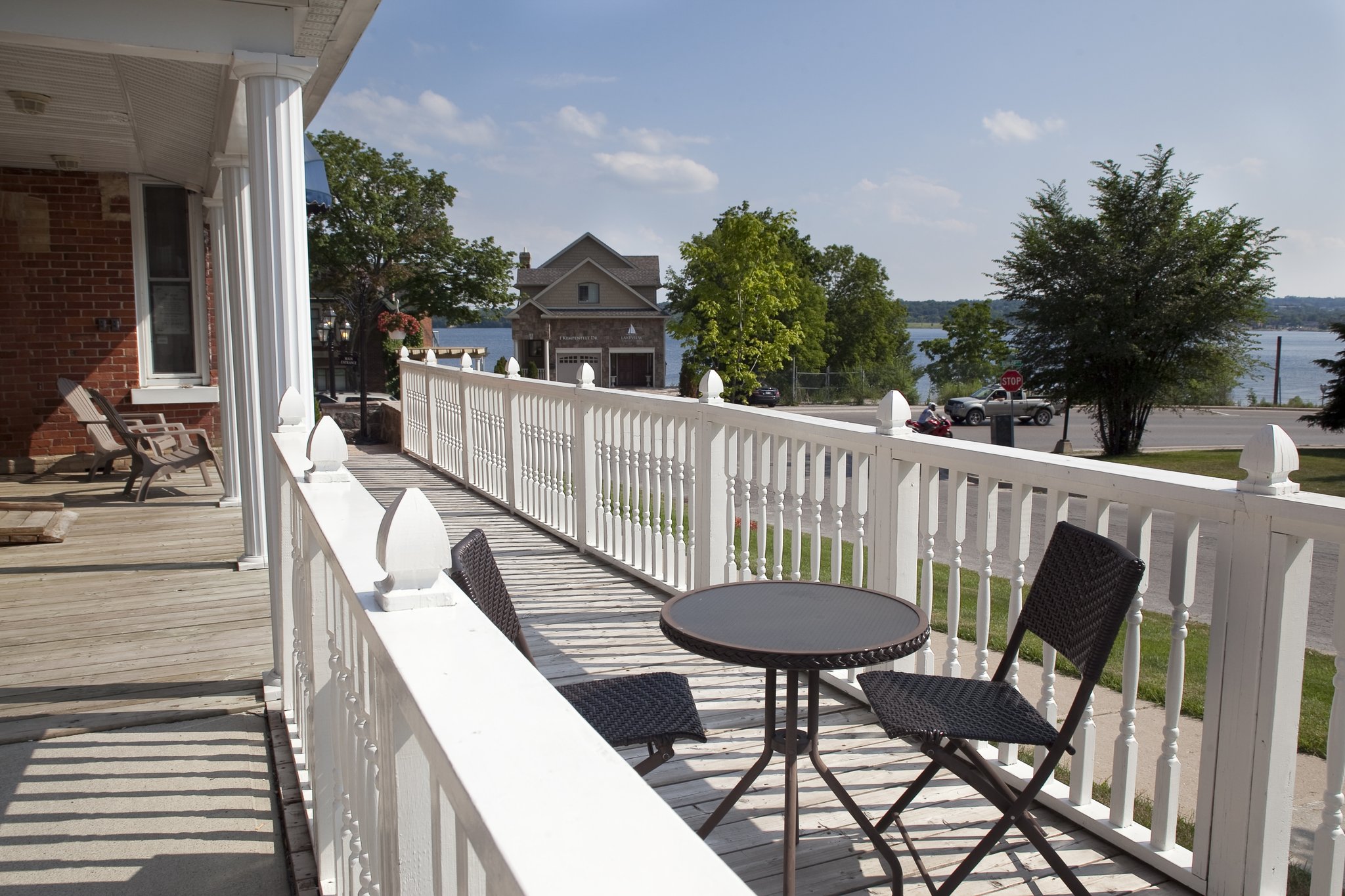 Harbour View Inn image
