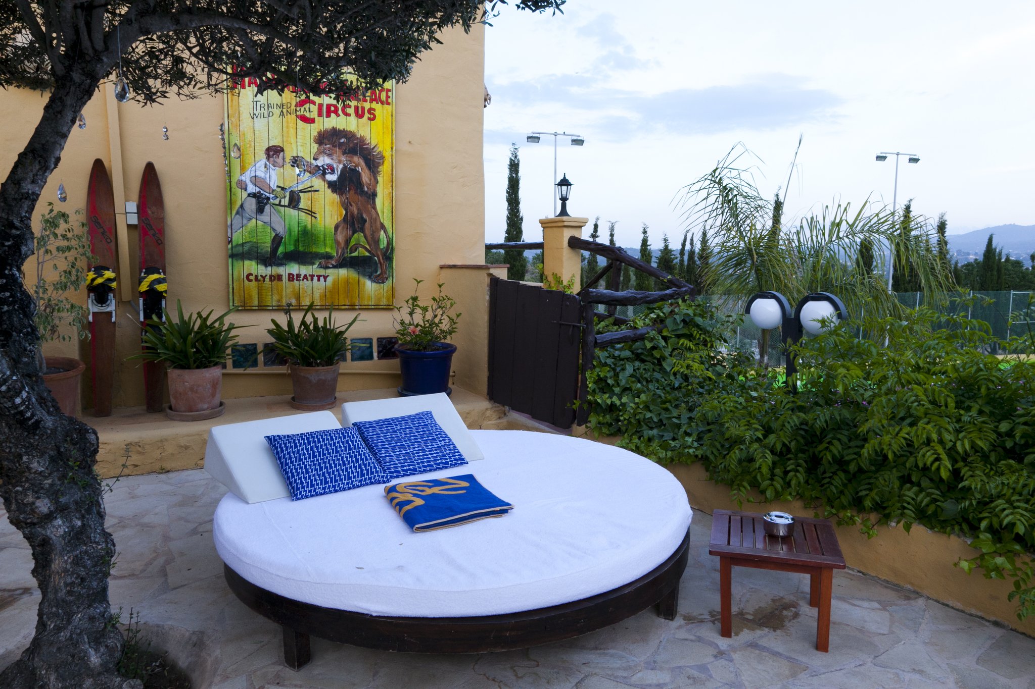 Pikes Ibiza by null