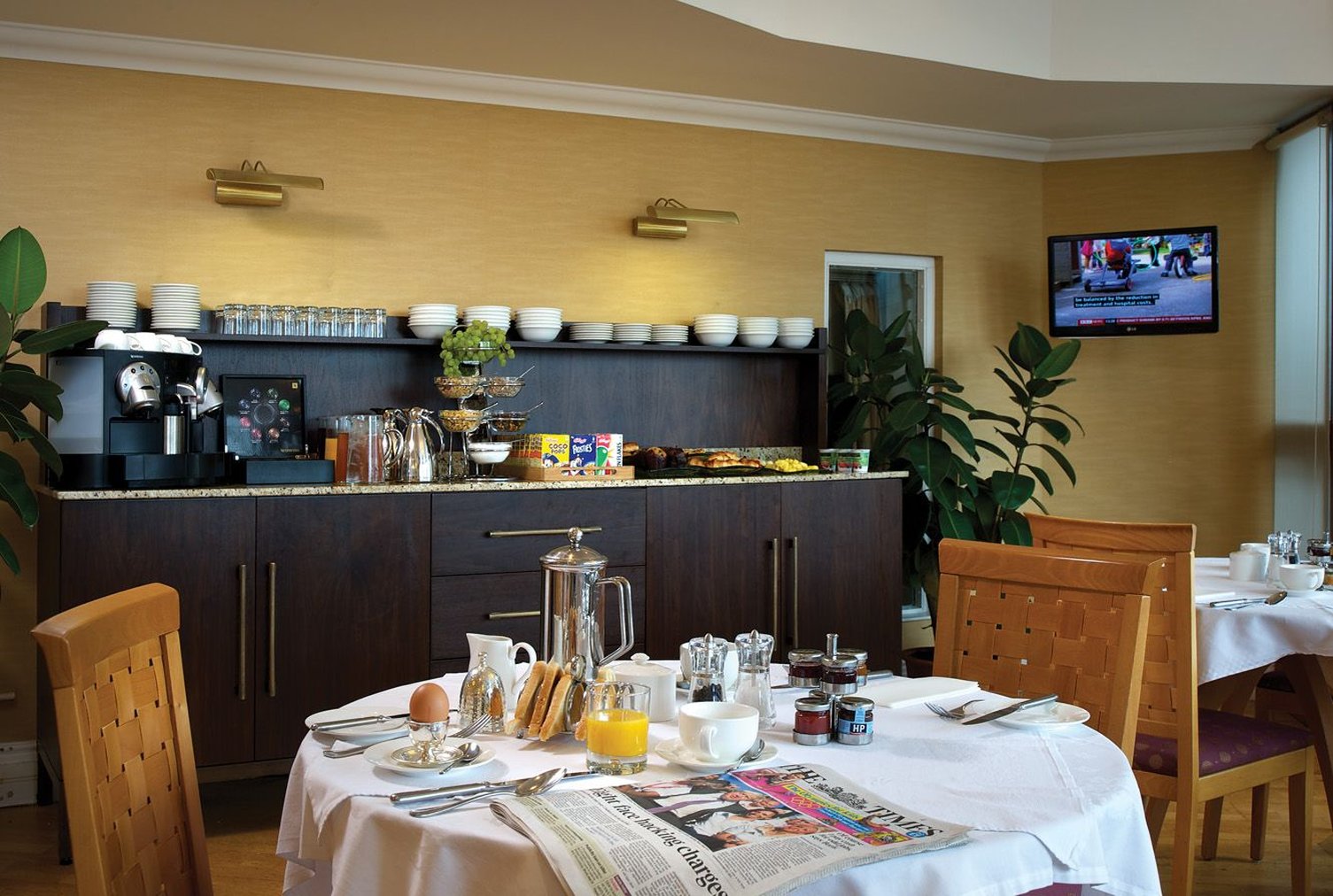 Quebecs Hotel by null