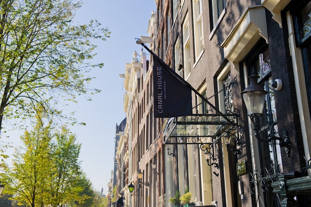 Canal House by null