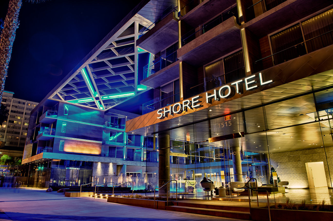 Shore Hotel by null