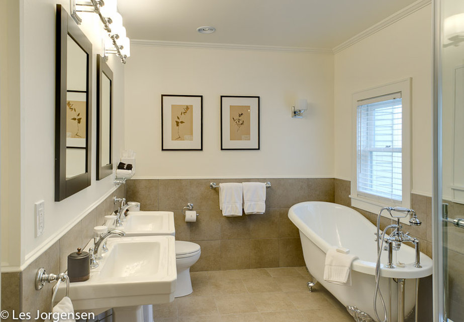 The Reluctant Panther Inn & Restaurant by null