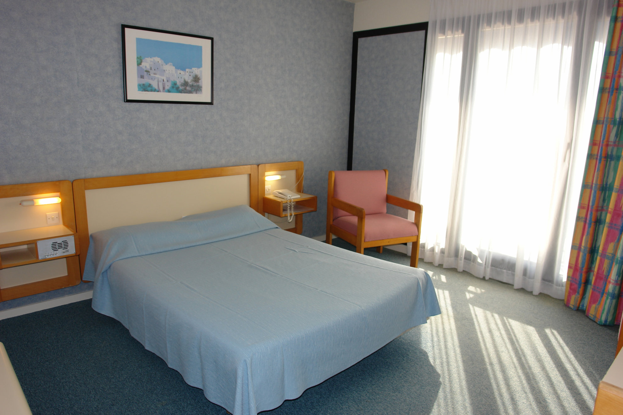BRIT HOTEL DU LAC by null