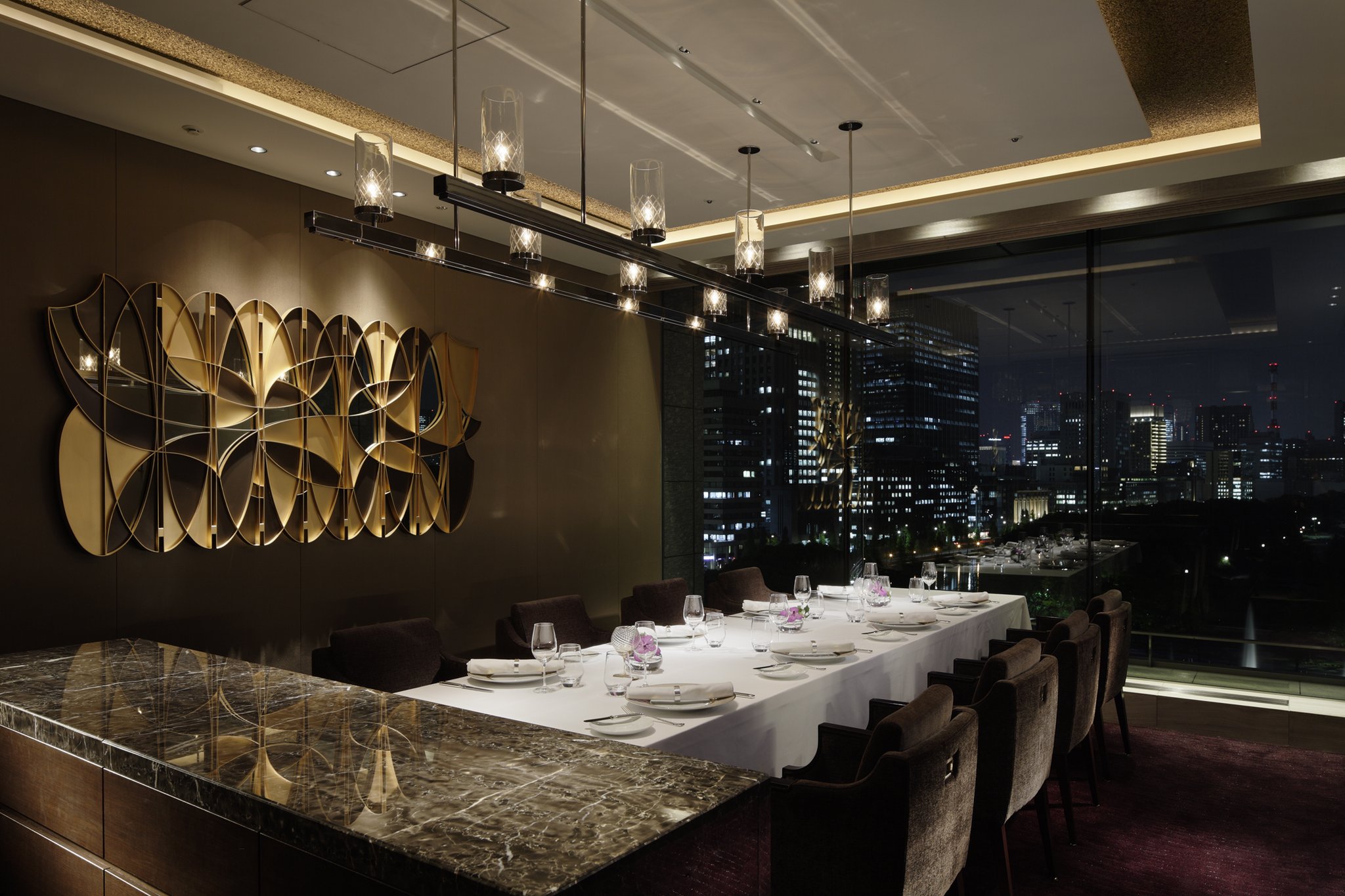 Palace Hotel Tokyo by null