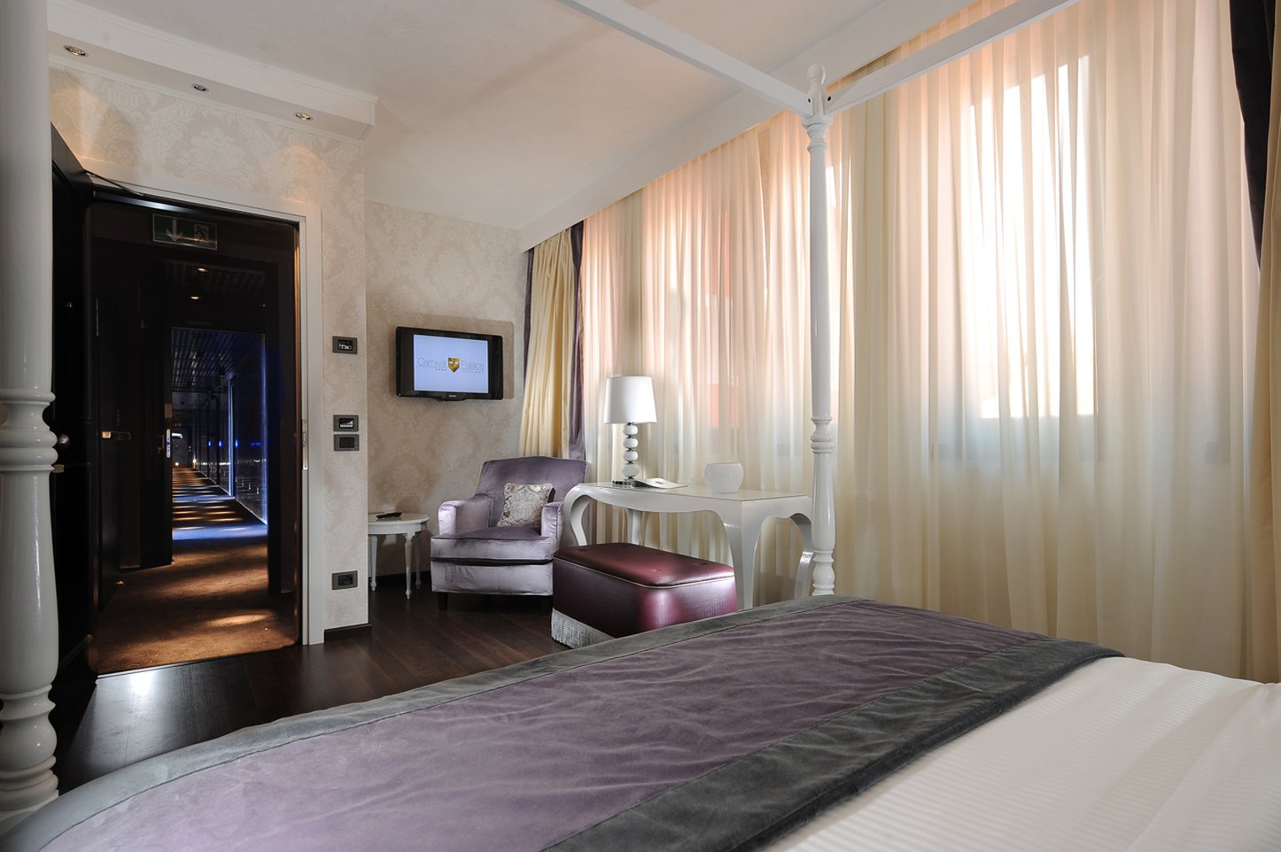 Carnival Palace by null