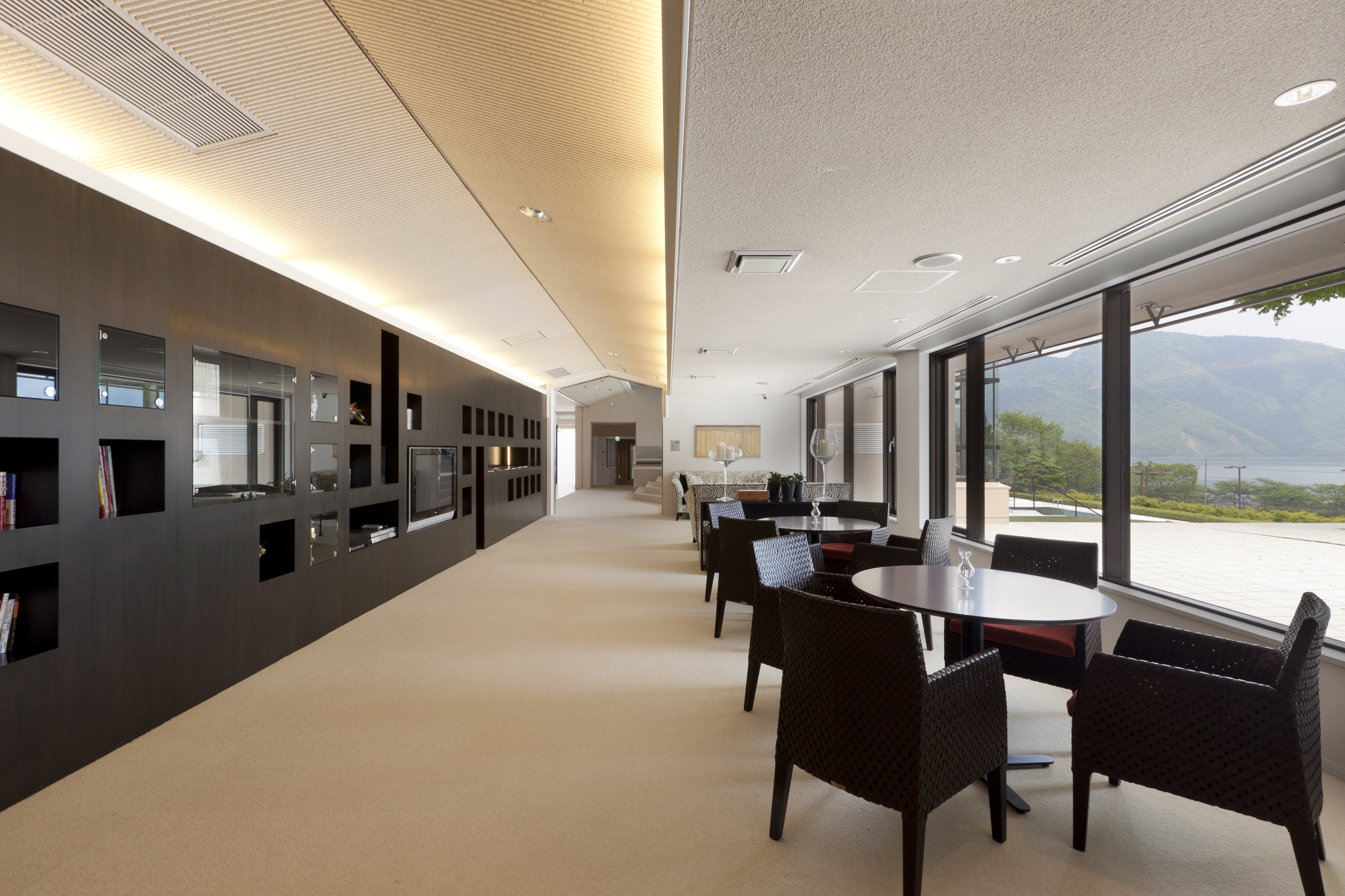 L’Hotel du Lac by null