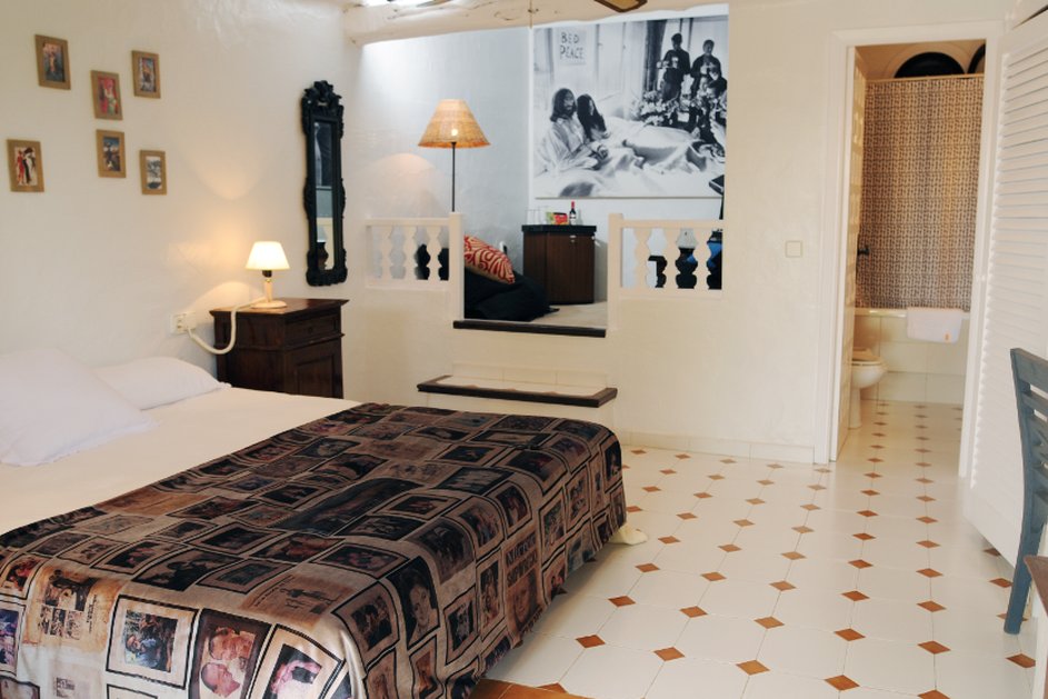 Pikes Ibiza by null